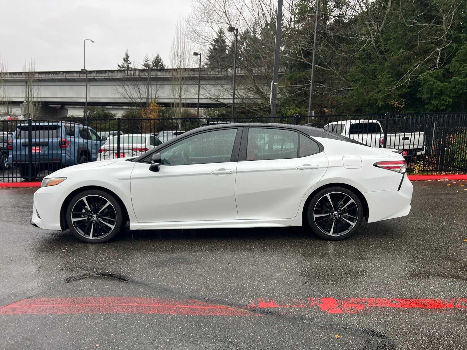 Thumbnail: 2018 Toyota Camry - 10