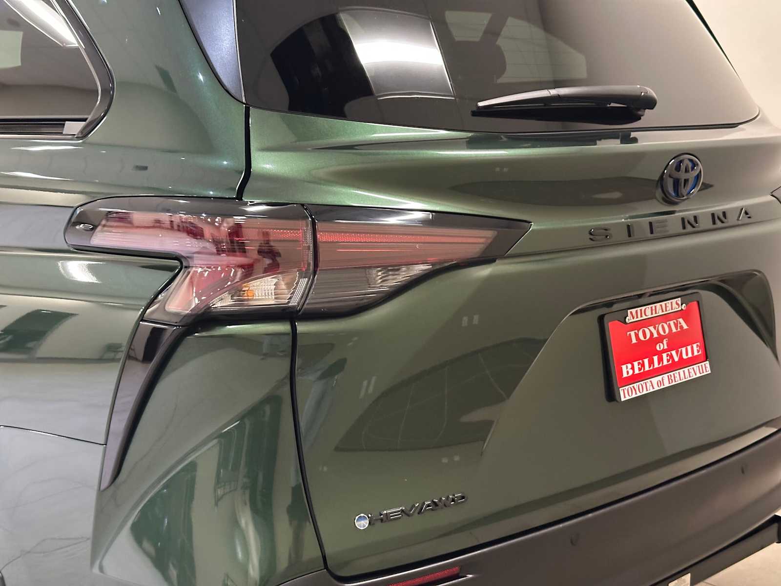 Thumbnail: 2025 Toyota Sienna - 7