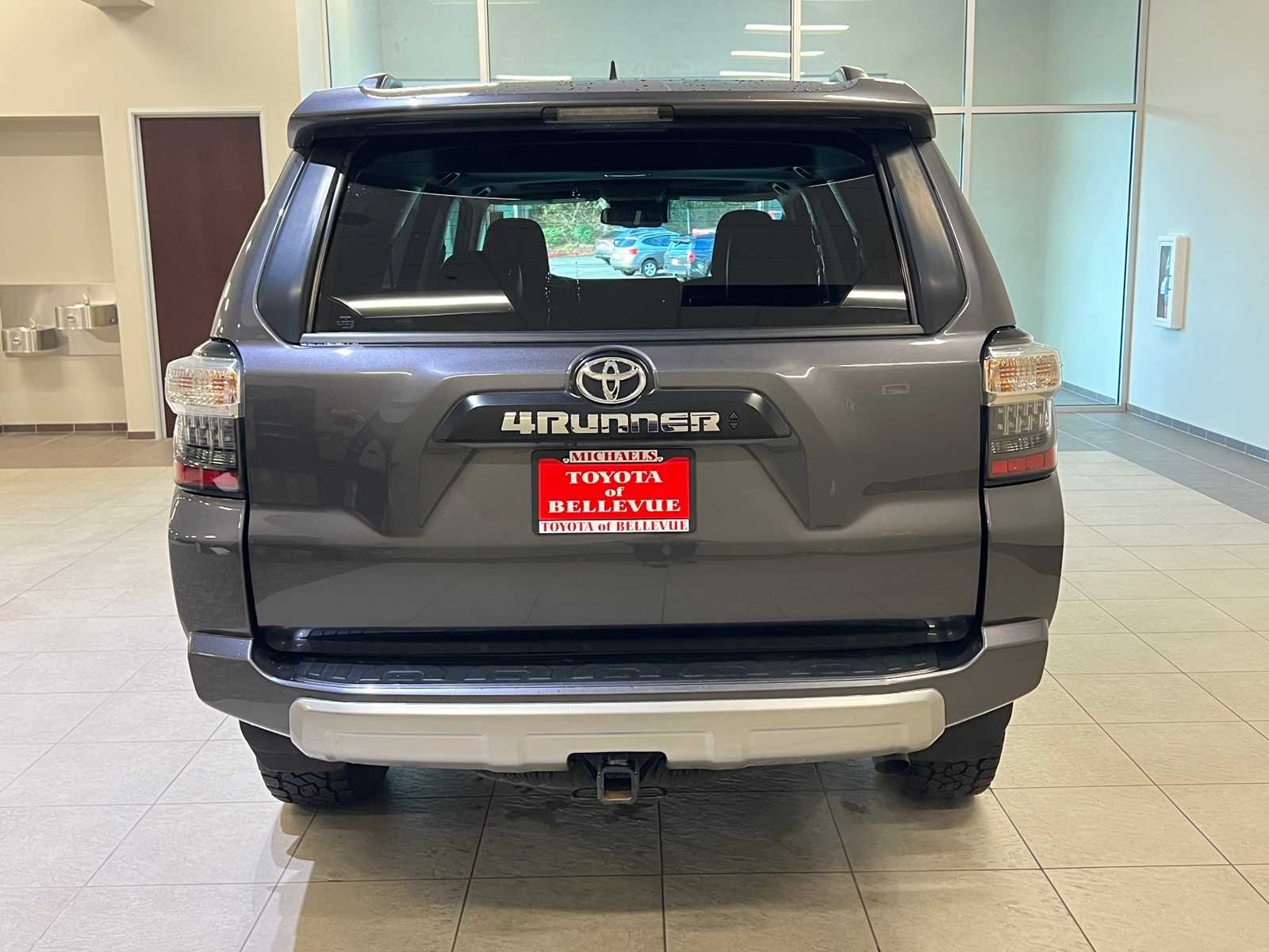 Thumbnail: 2021 Toyota 4Runner - 7