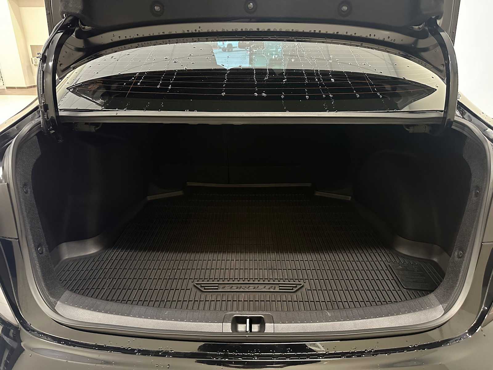 Thumbnail: 2025 Toyota Corolla - 29