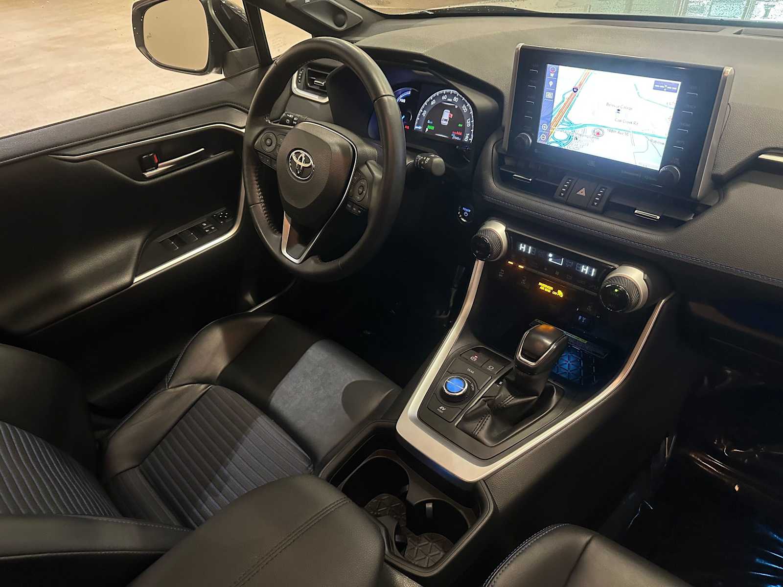 Thumbnail: 2019 Toyota RAV4 - 29