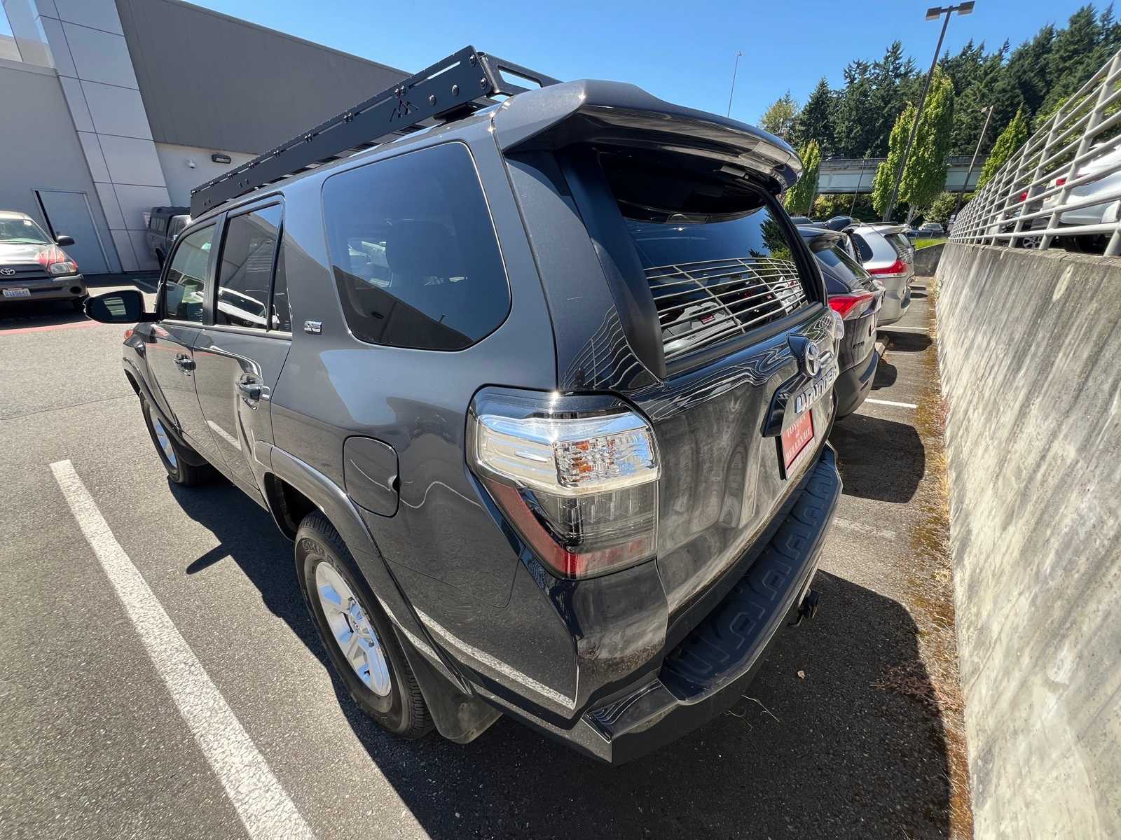 Thumbnail: 2024 Toyota 4Runner - 9