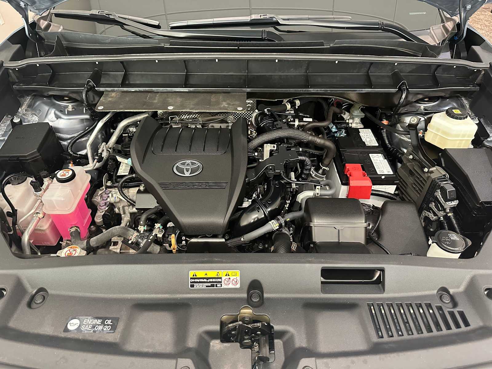 Thumbnail: 2023 Toyota Highlander - 9