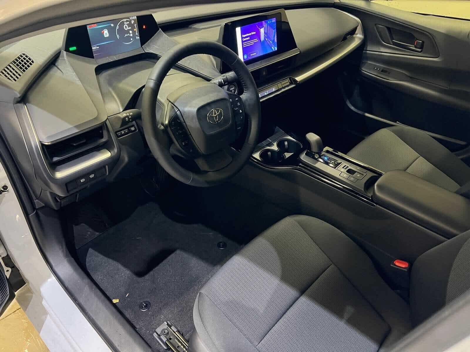 Thumbnail: 2024 Toyota Prius - 2