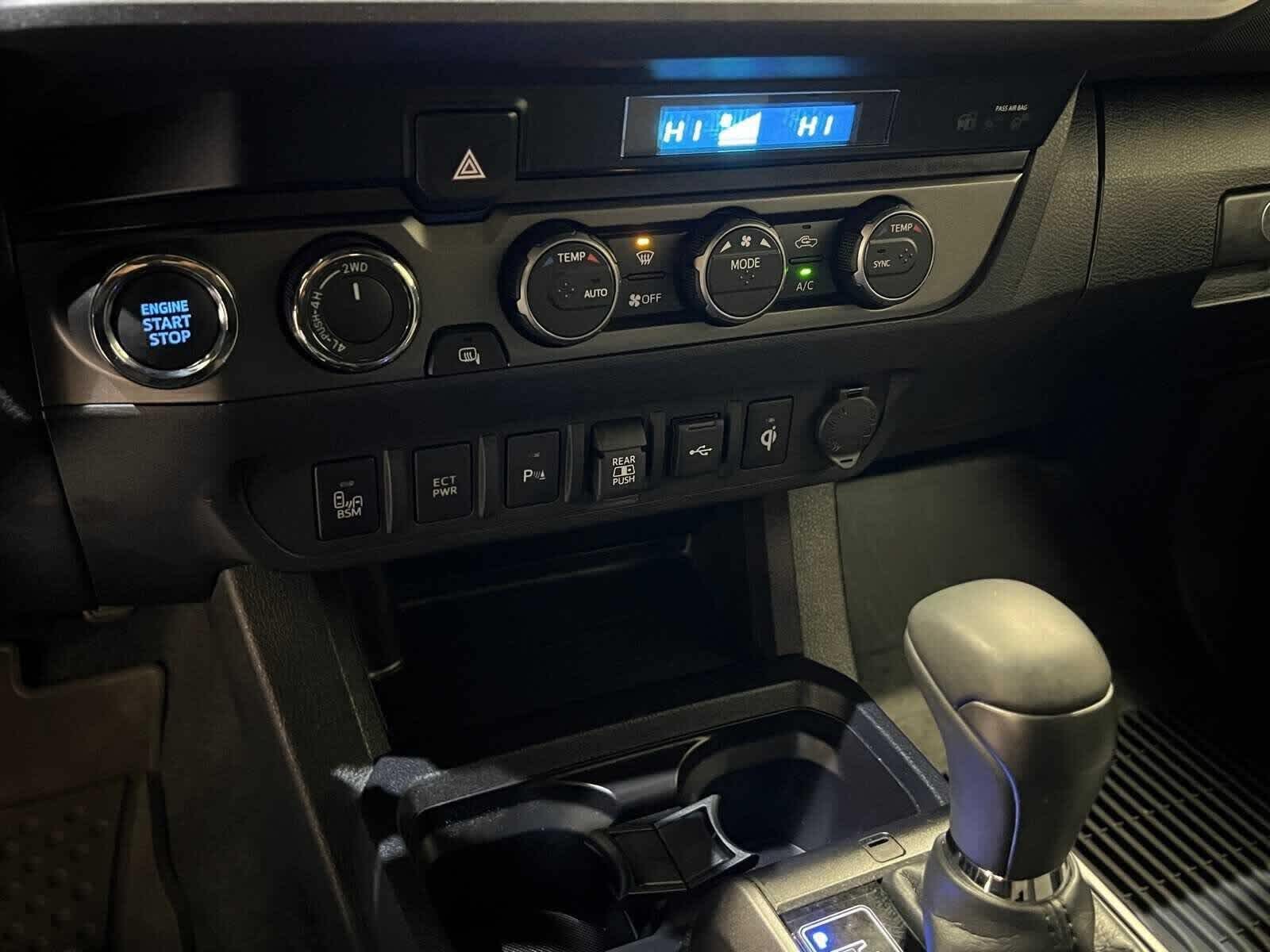 Thumbnail: 2023 Toyota Tacoma - 19