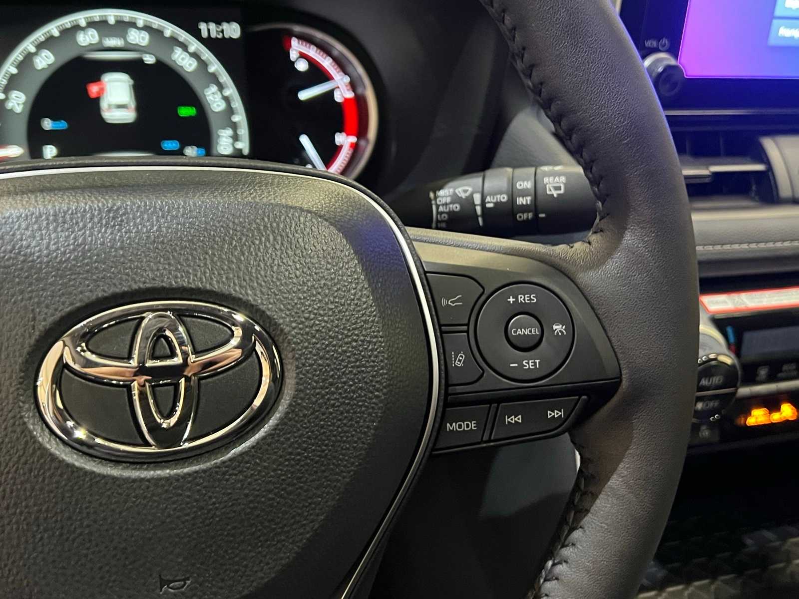 Thumbnail: 2025 Toyota RAV4 - 22