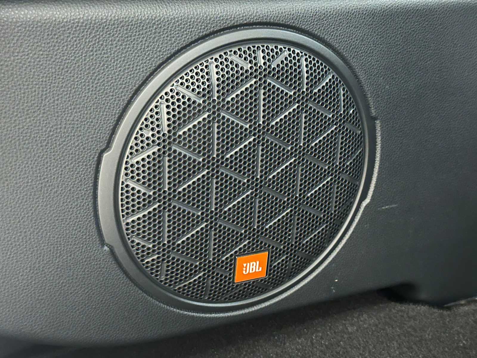 Thumbnail: 2025 Toyota RAV4 - 32