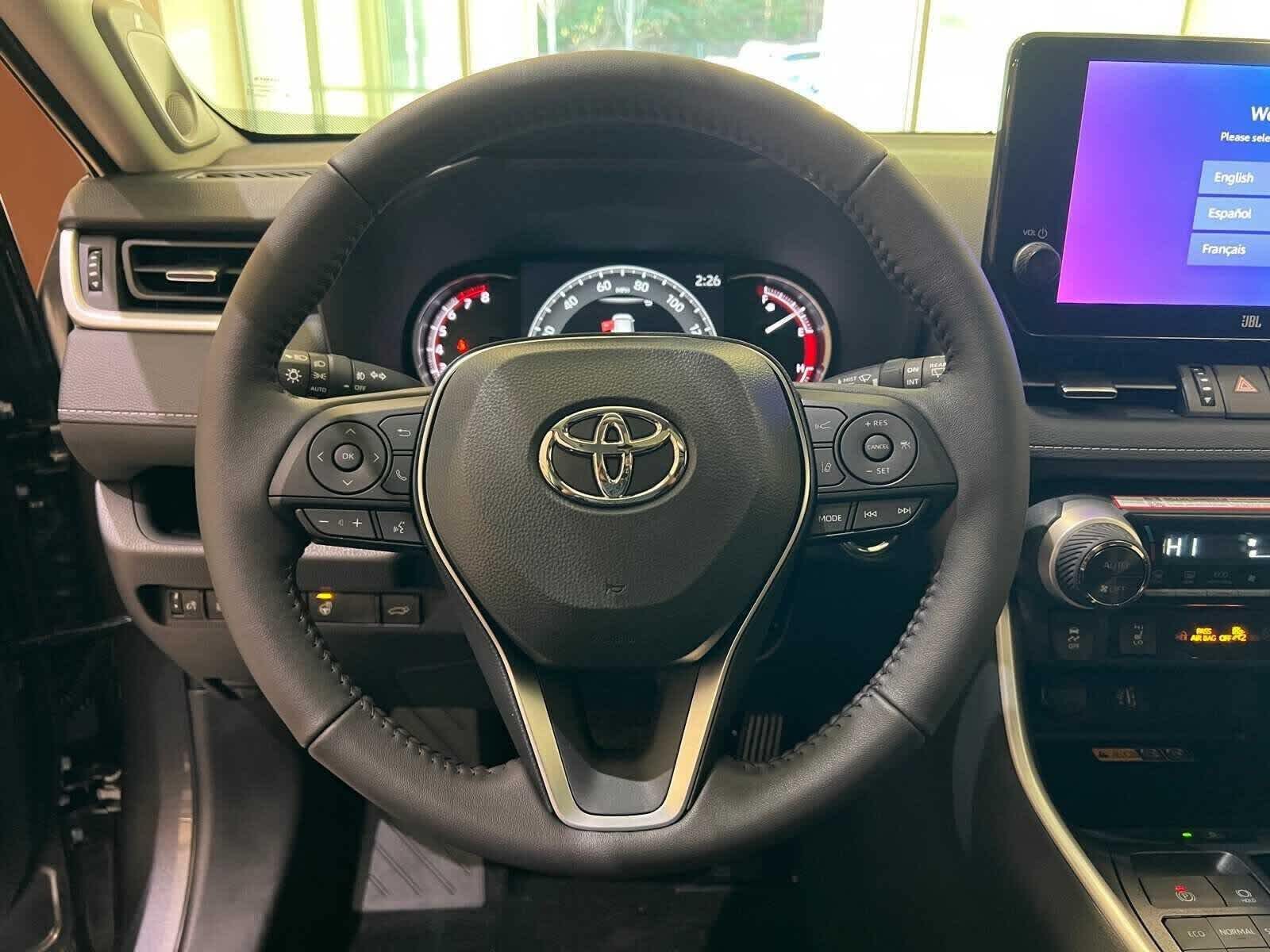 Thumbnail: 2025 Toyota RAV4 - 20