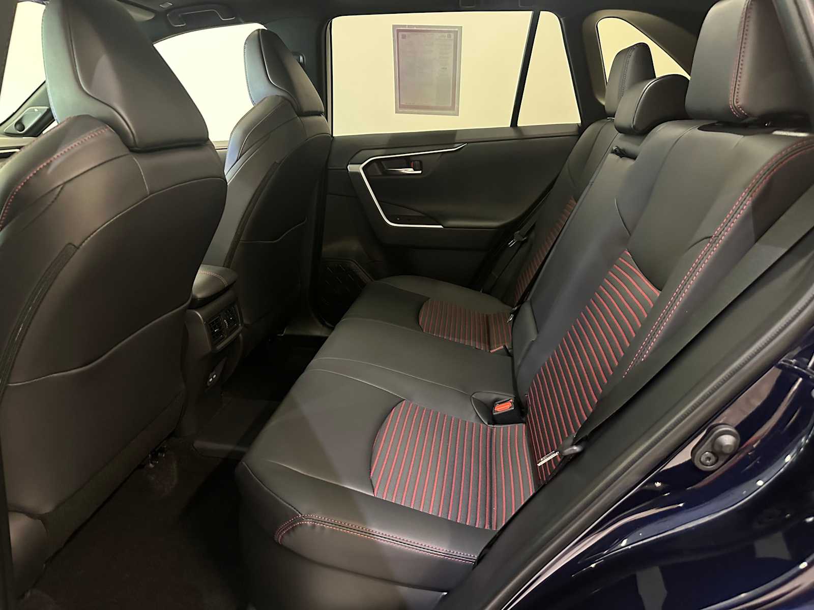 Thumbnail: 2025 Toyota RAV4 - 24