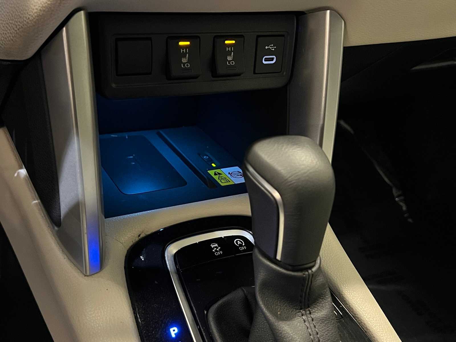 Thumbnail: 2023 Toyota Corolla Cross - 24