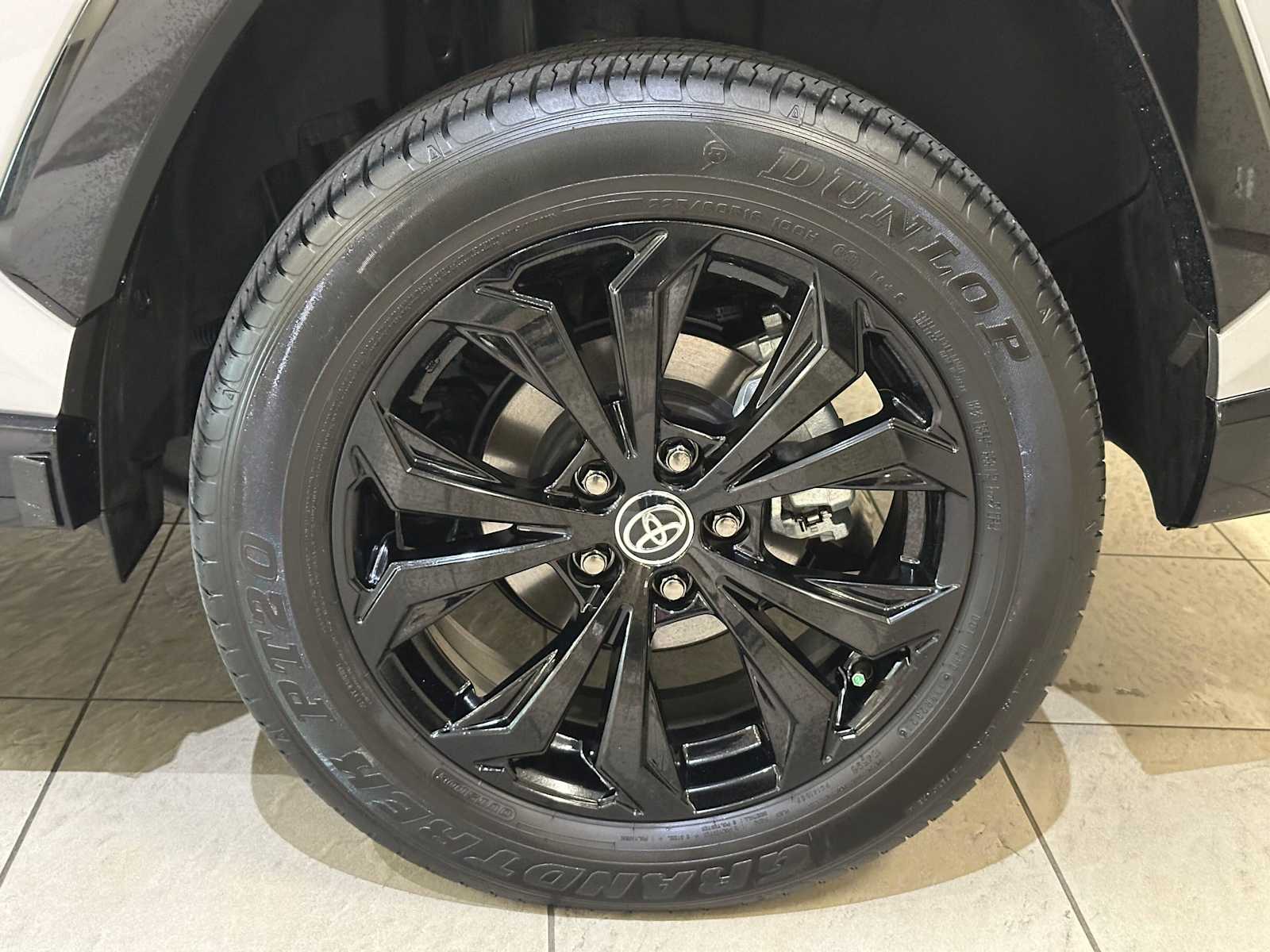 Thumbnail: 2024 Toyota RAV4 - 8