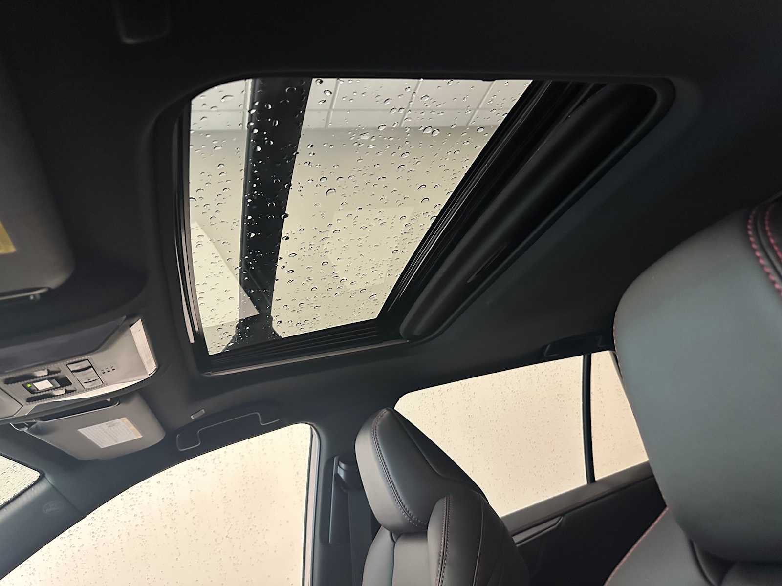 Thumbnail: 2025 Toyota RAV4 - 21