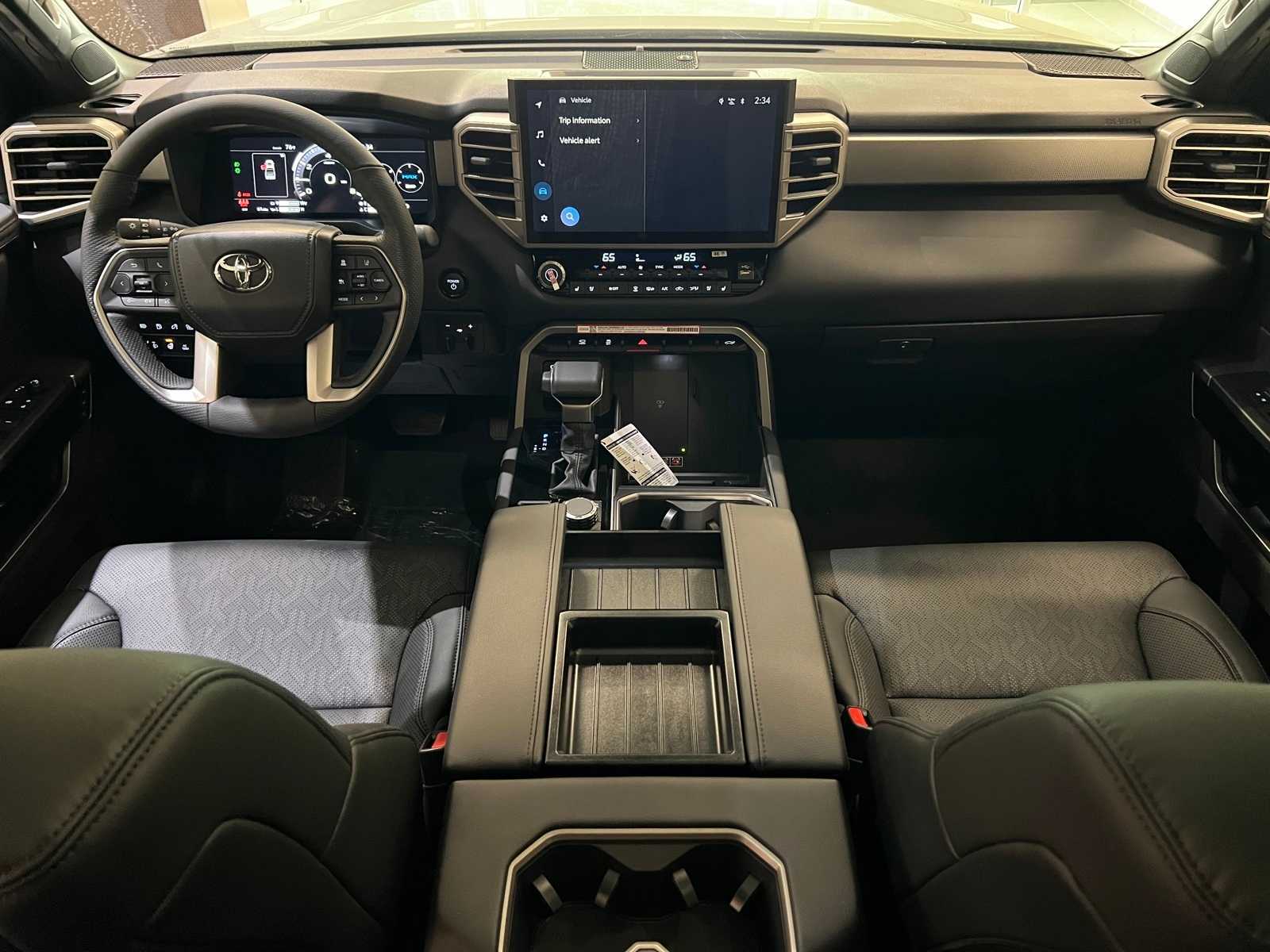 Thumbnail: 2025 Toyota Tundra - 10