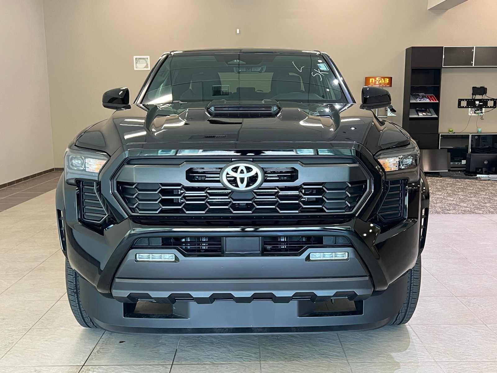 Thumbnail: 2025 Toyota Tacoma - 8