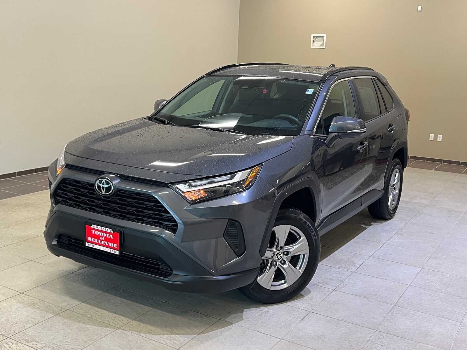 Thumbnail: 2022 Toyota RAV4 - 1