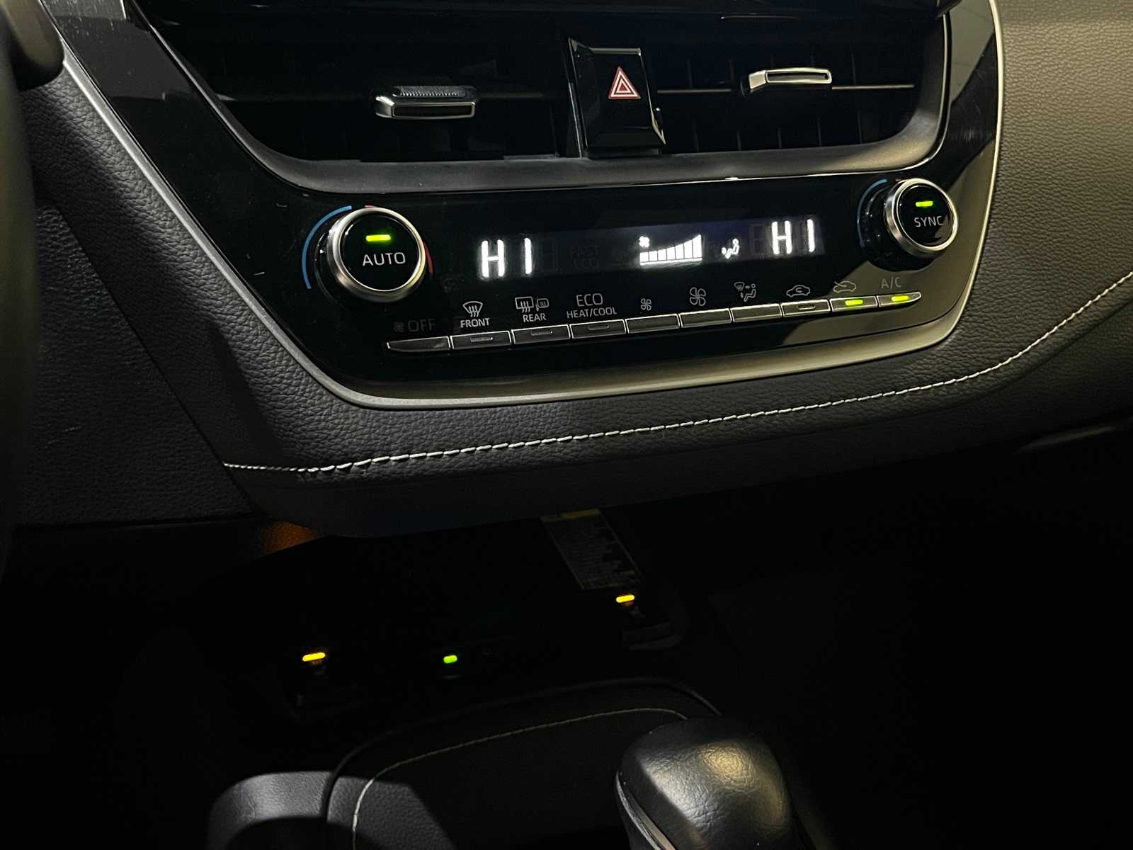 Thumbnail: 2022 Toyota Corolla - 23