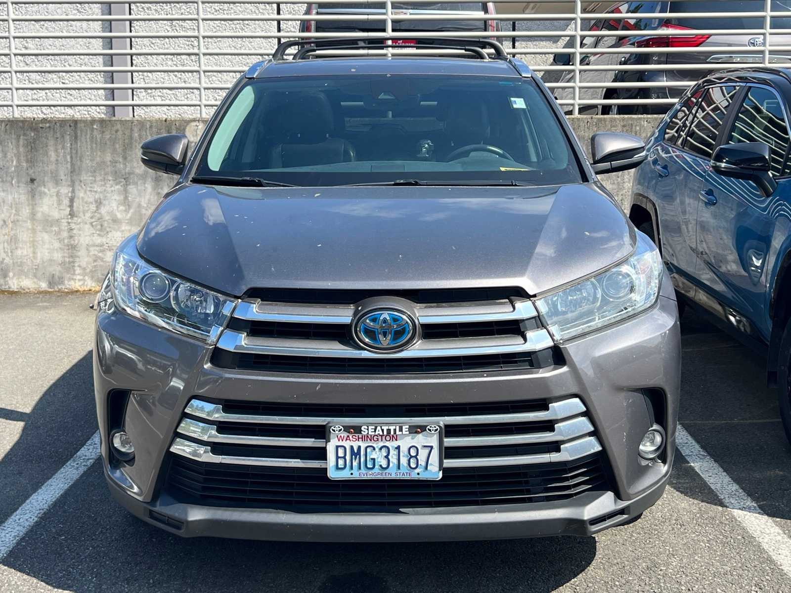 Thumbnail: 2019 Toyota Highlander - 2