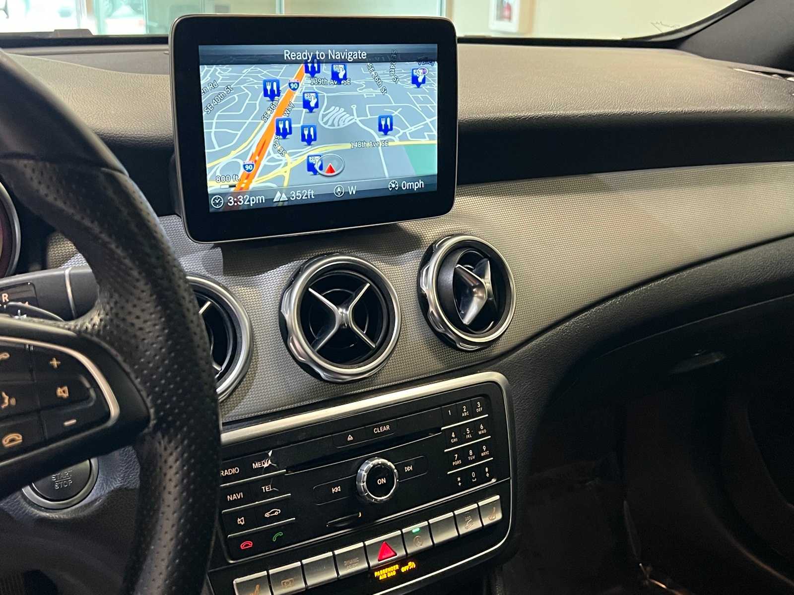 Thumbnail: 2019 Mercedes-Benz GLA - 24