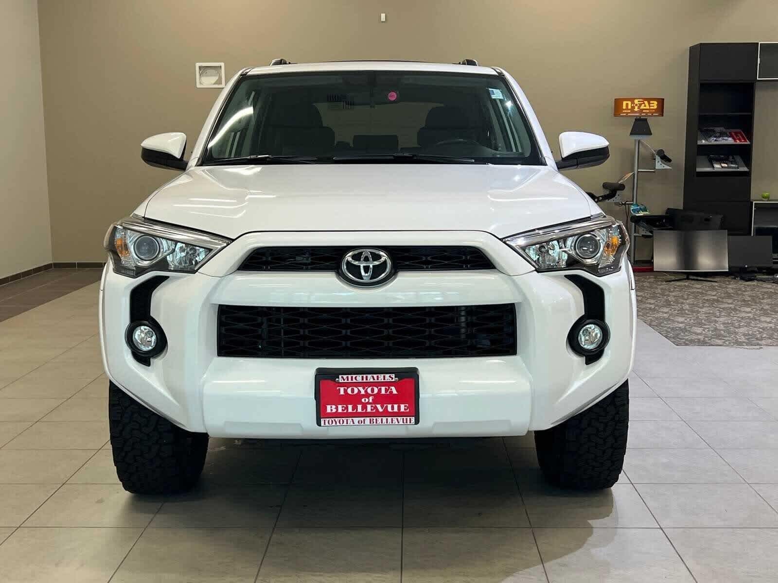 Thumbnail: 2019 Toyota 4Runner - 6