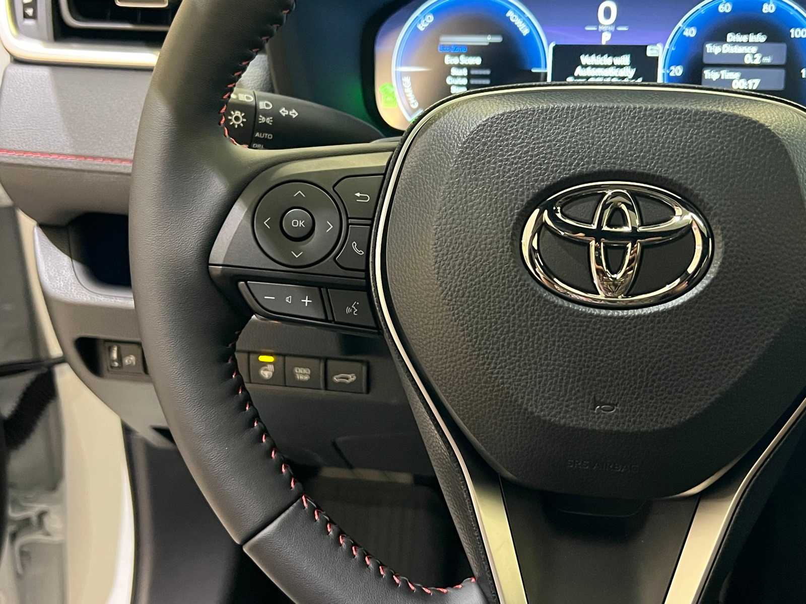 Thumbnail: 2025 Toyota RAV4 - 21