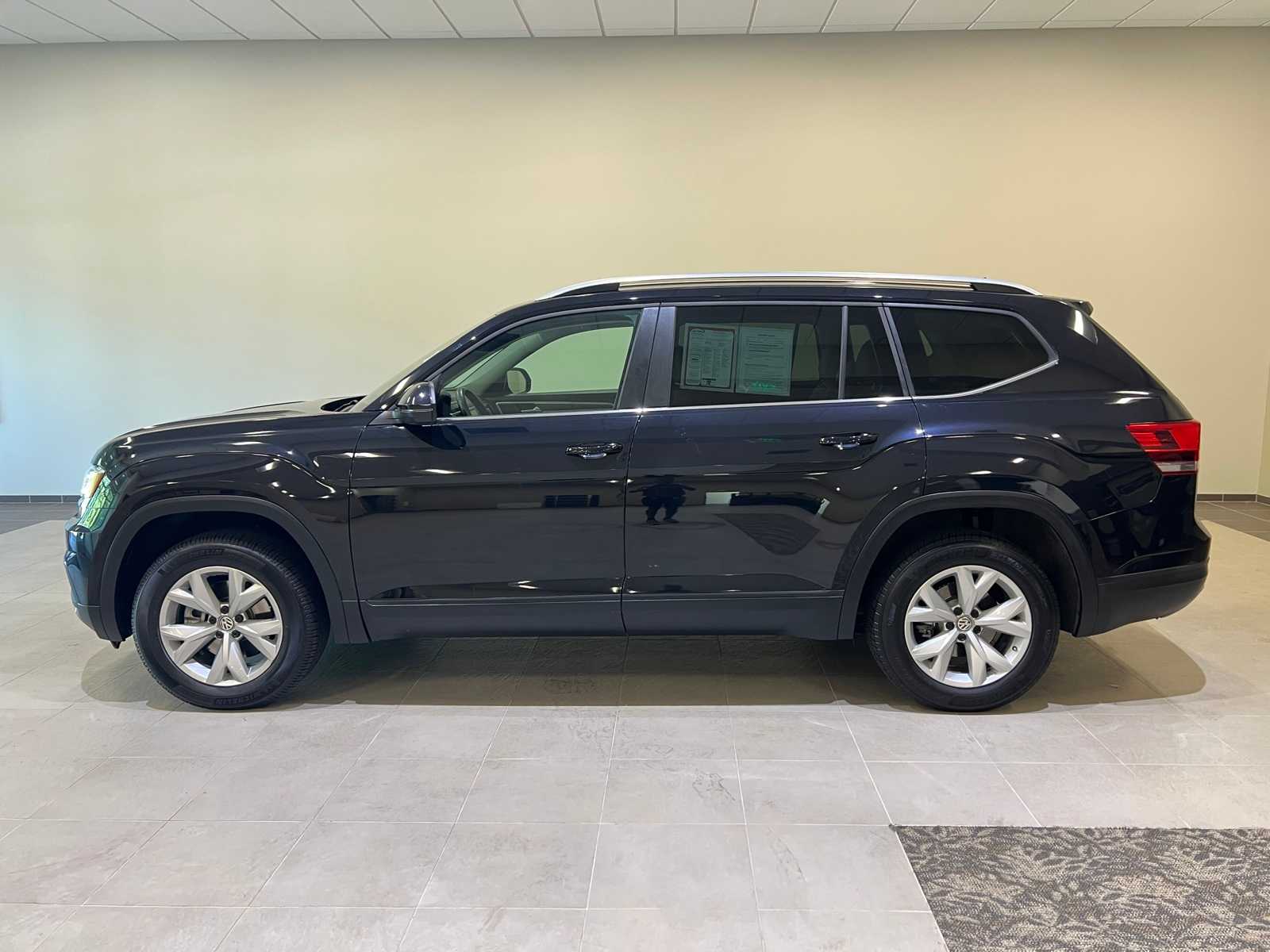 Thumbnail: 2018 Volkswagen Atlas - 3