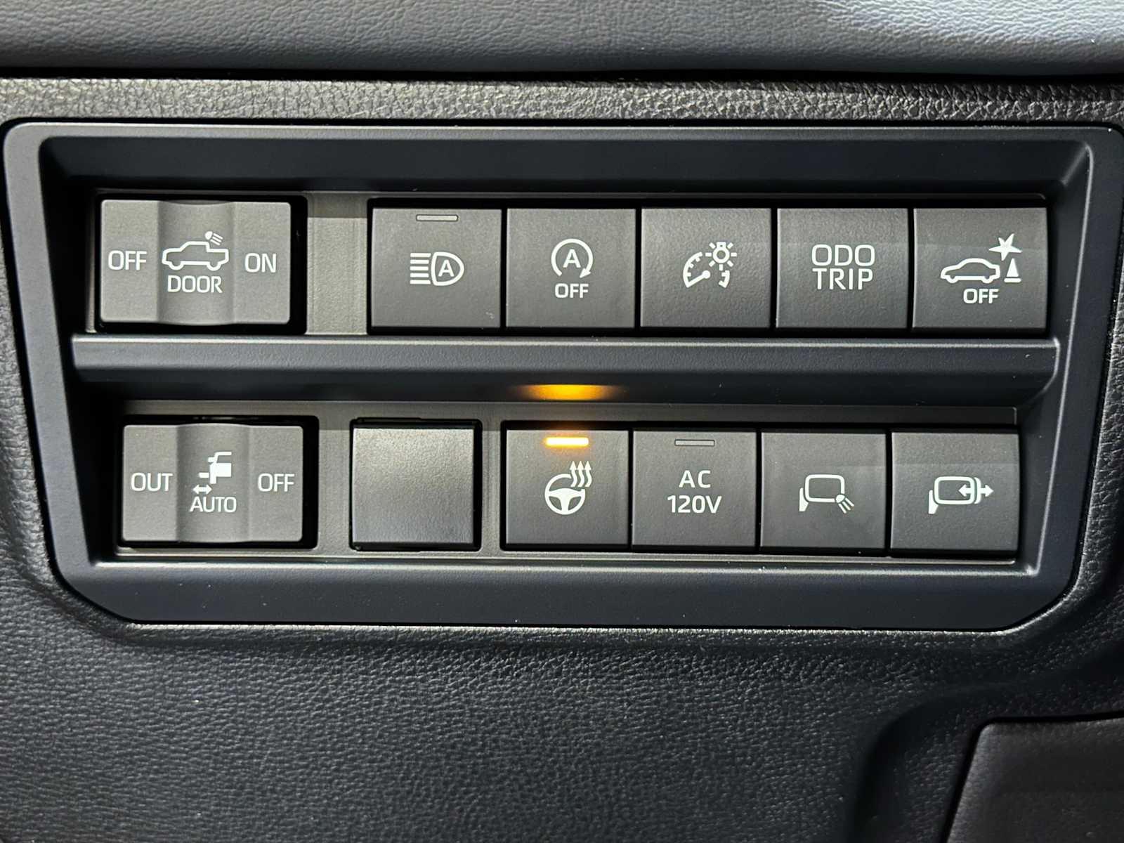 Thumbnail: 2026 Toyota Tundra - 18