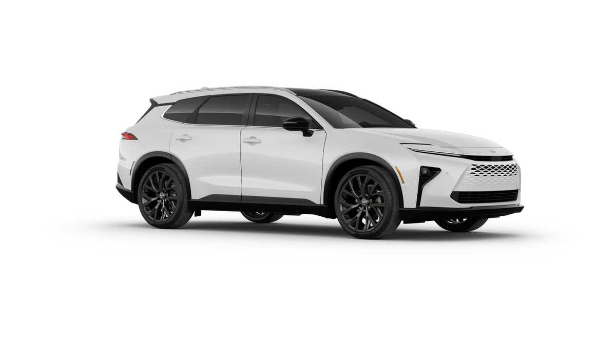 Thumbnail: 2025 Toyota Crown Signia - 14