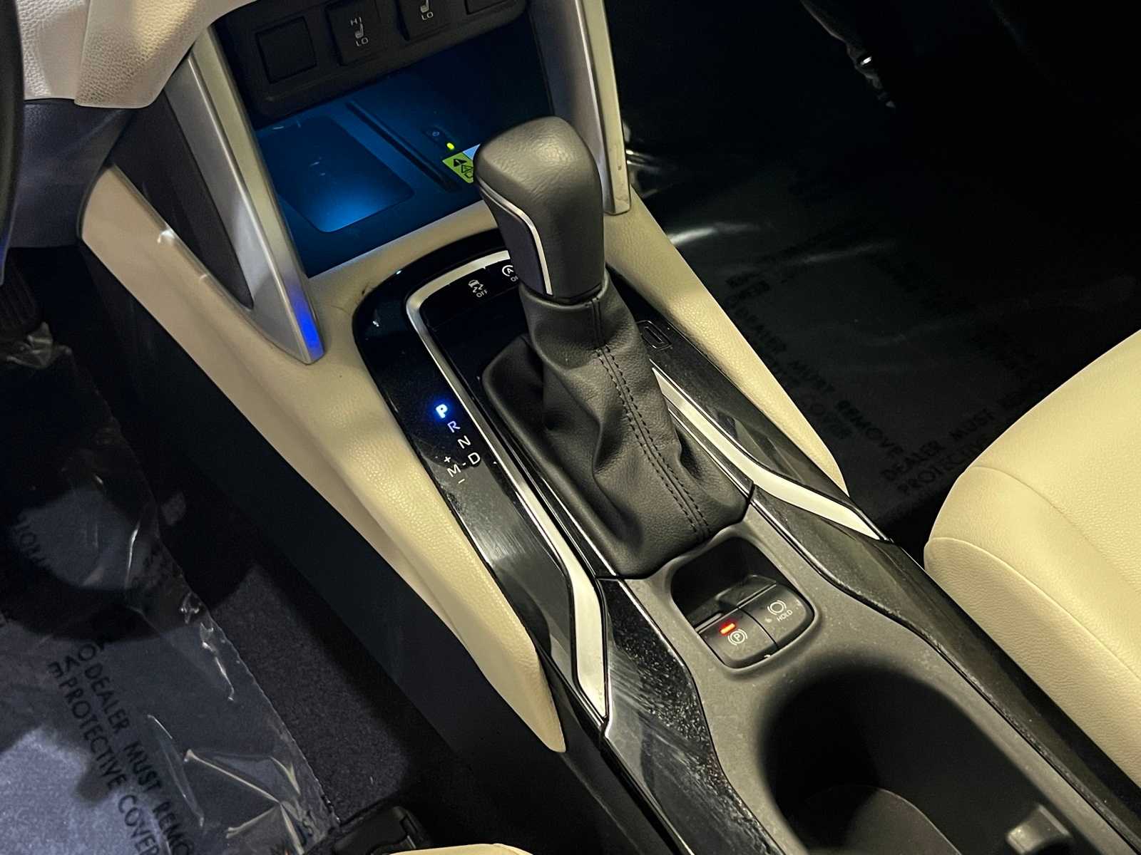 Thumbnail: 2023 Toyota Corolla Cross - 23