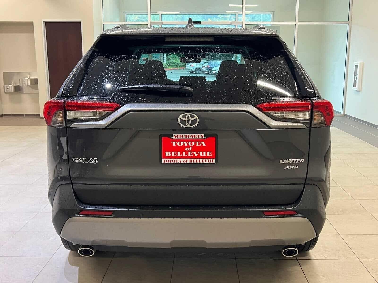 Thumbnail: 2025 Toyota RAV4 - 5