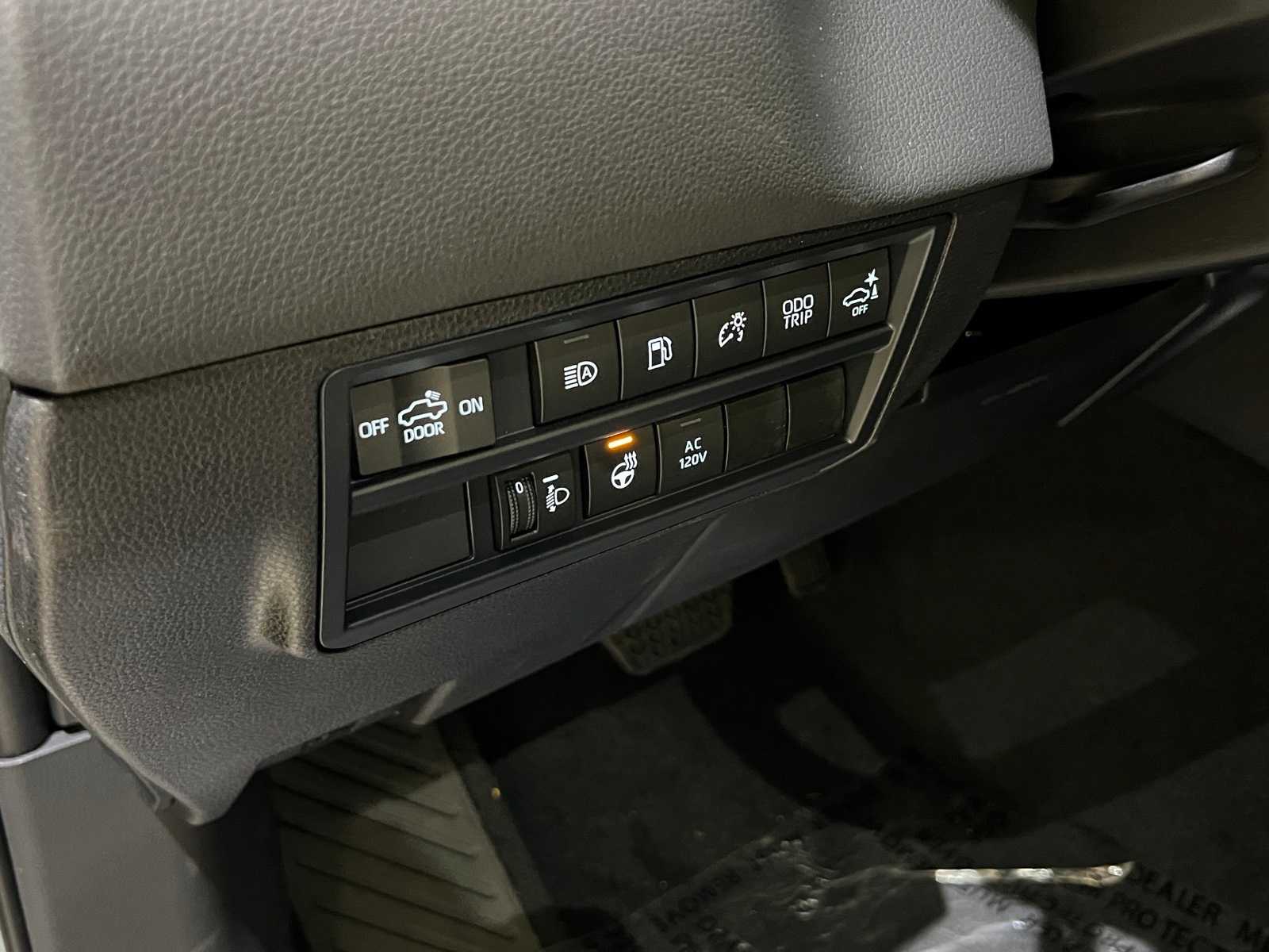 Thumbnail: 2025 Toyota Tundra - 16