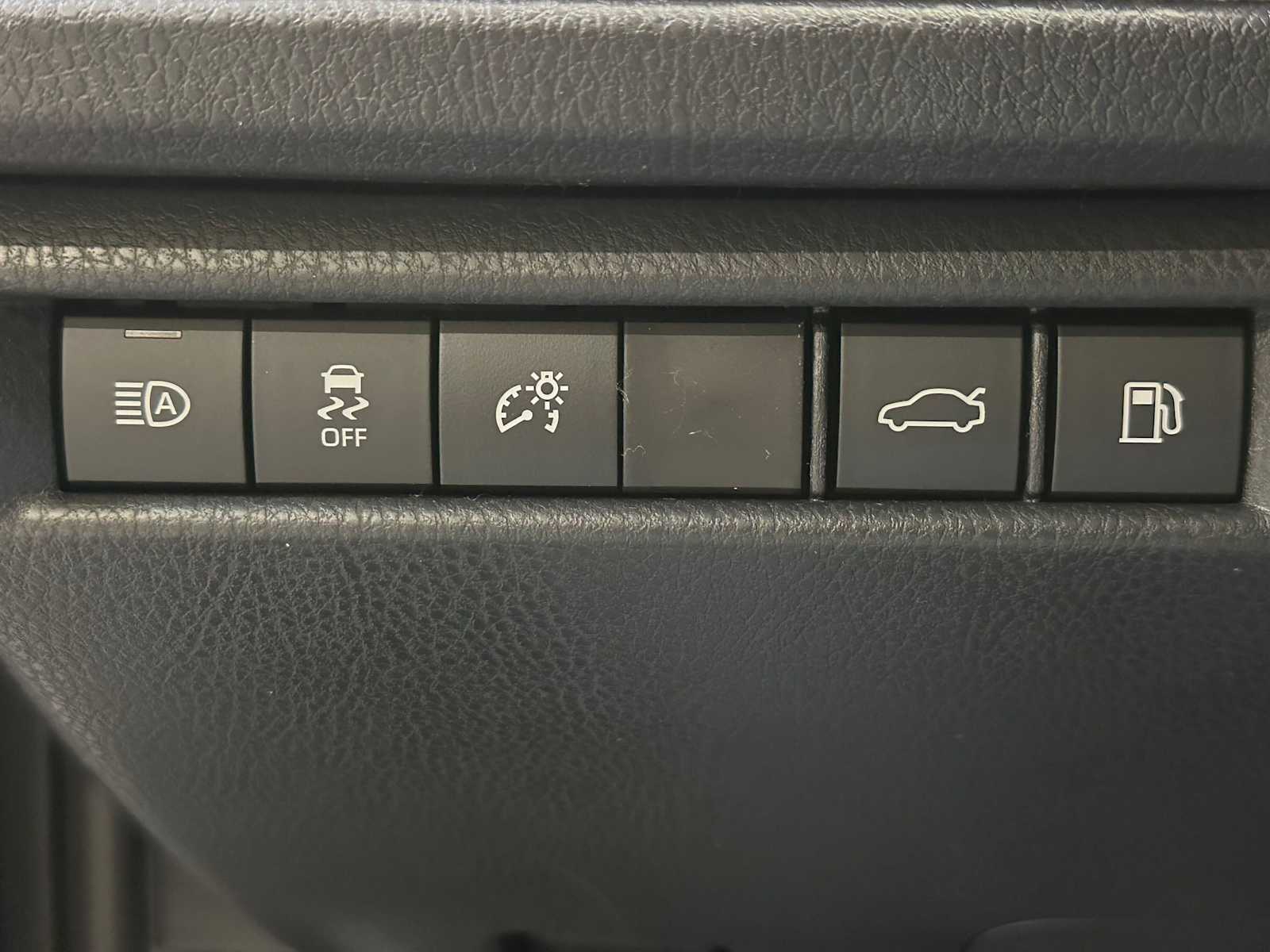 Thumbnail: 2026 Toyota Camry - 19