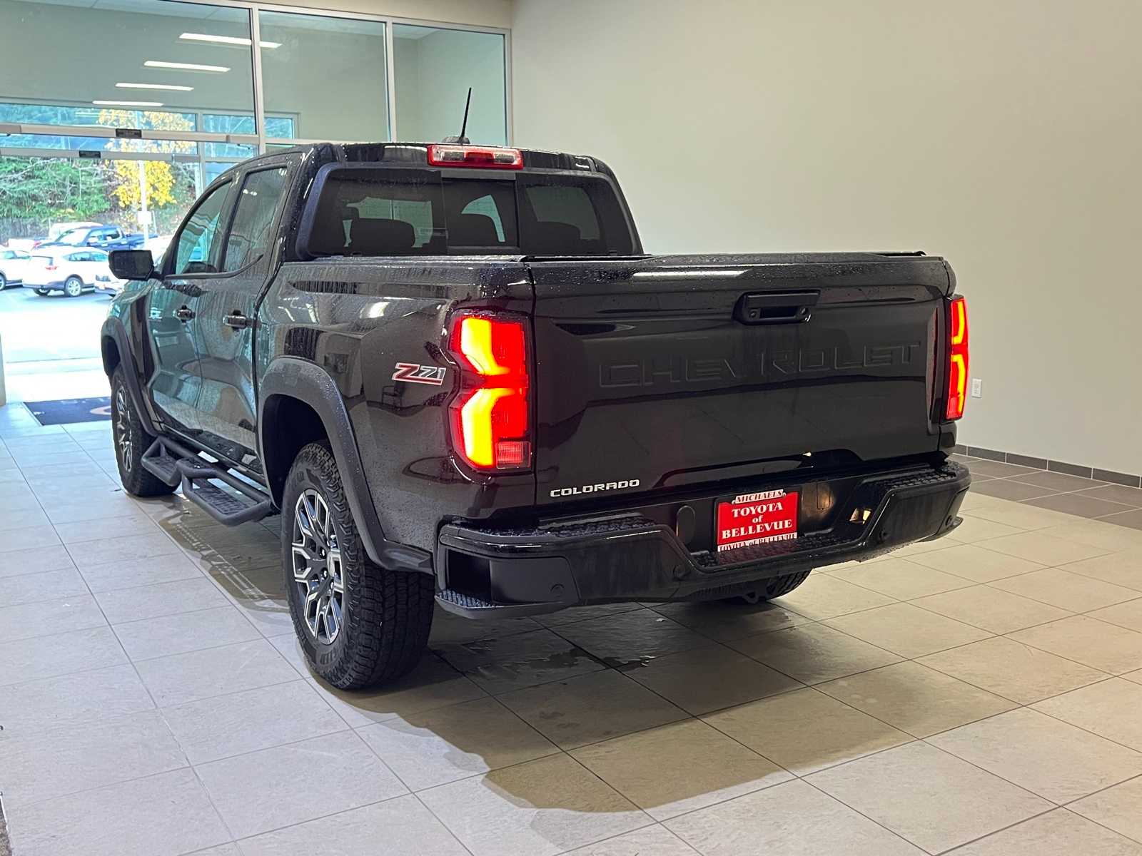 Thumbnail: 2024 Chevrolet Colorado - 4