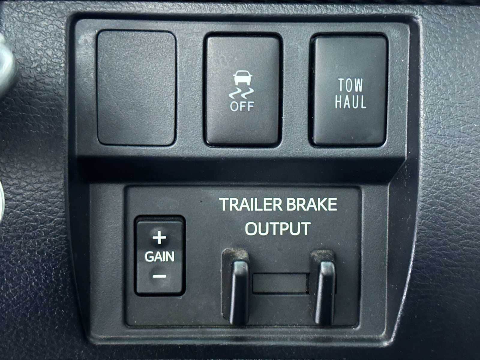 Thumbnail: 2019 Toyota Tundra - 18