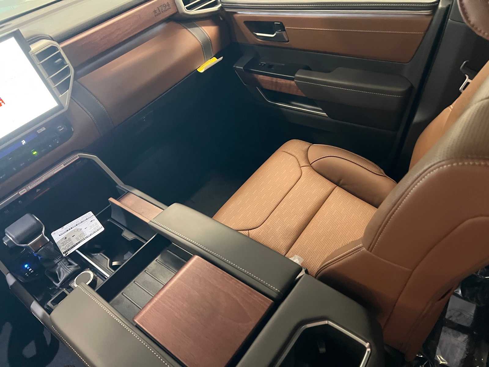 Thumbnail: 2025 Toyota Tundra - 11