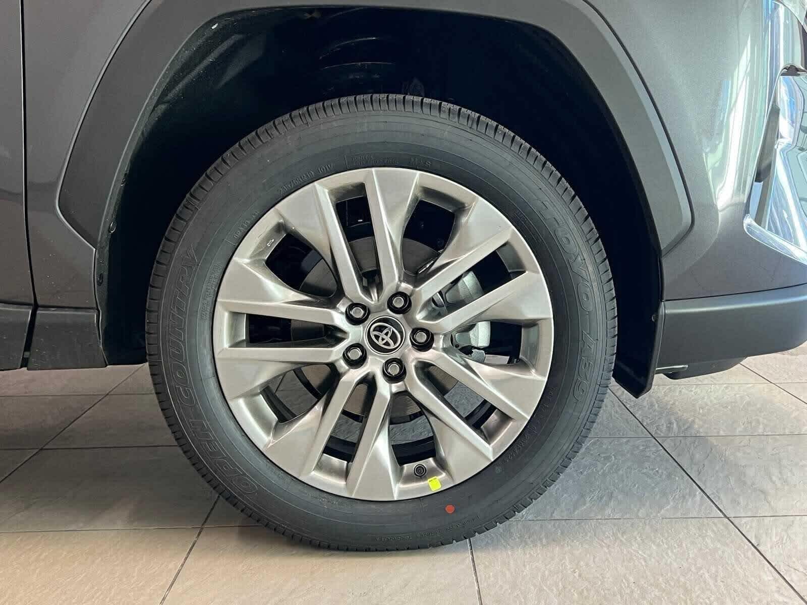 Thumbnail: 2025 Toyota RAV4 - 9