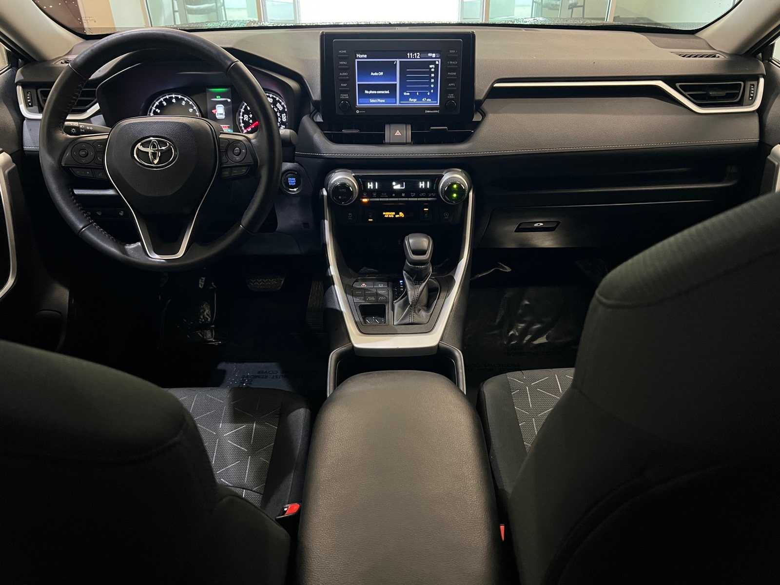 Thumbnail: 2022 Toyota RAV4 - 10