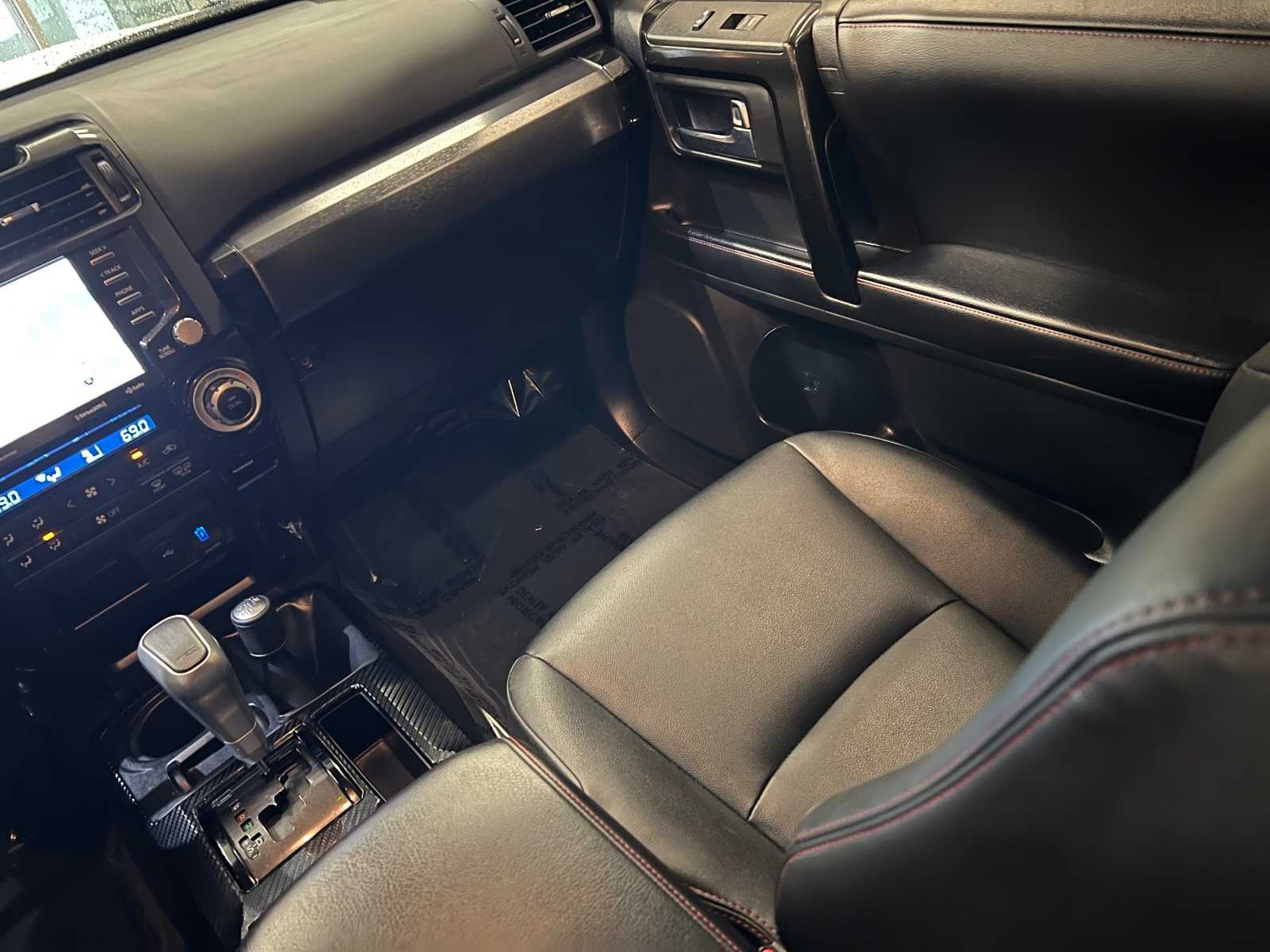 Thumbnail: 2022 Toyota 4Runner - 11