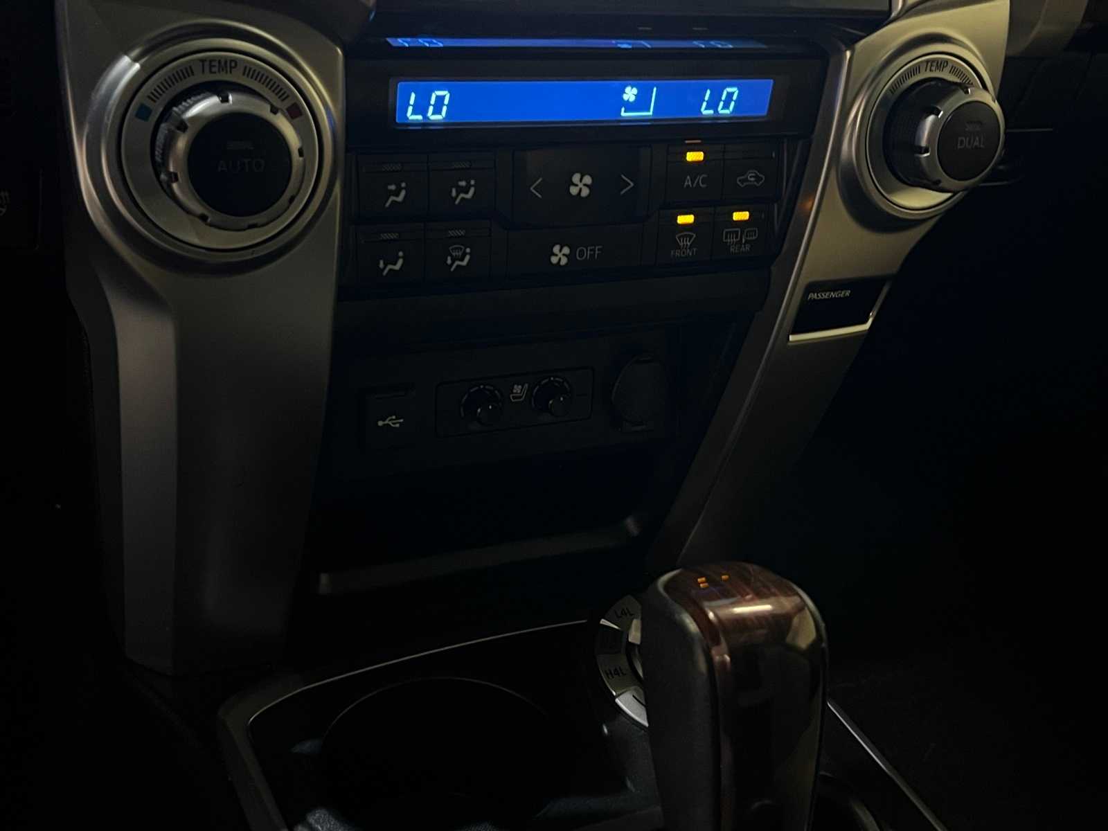 Thumbnail: 2023 Toyota 4Runner - 24