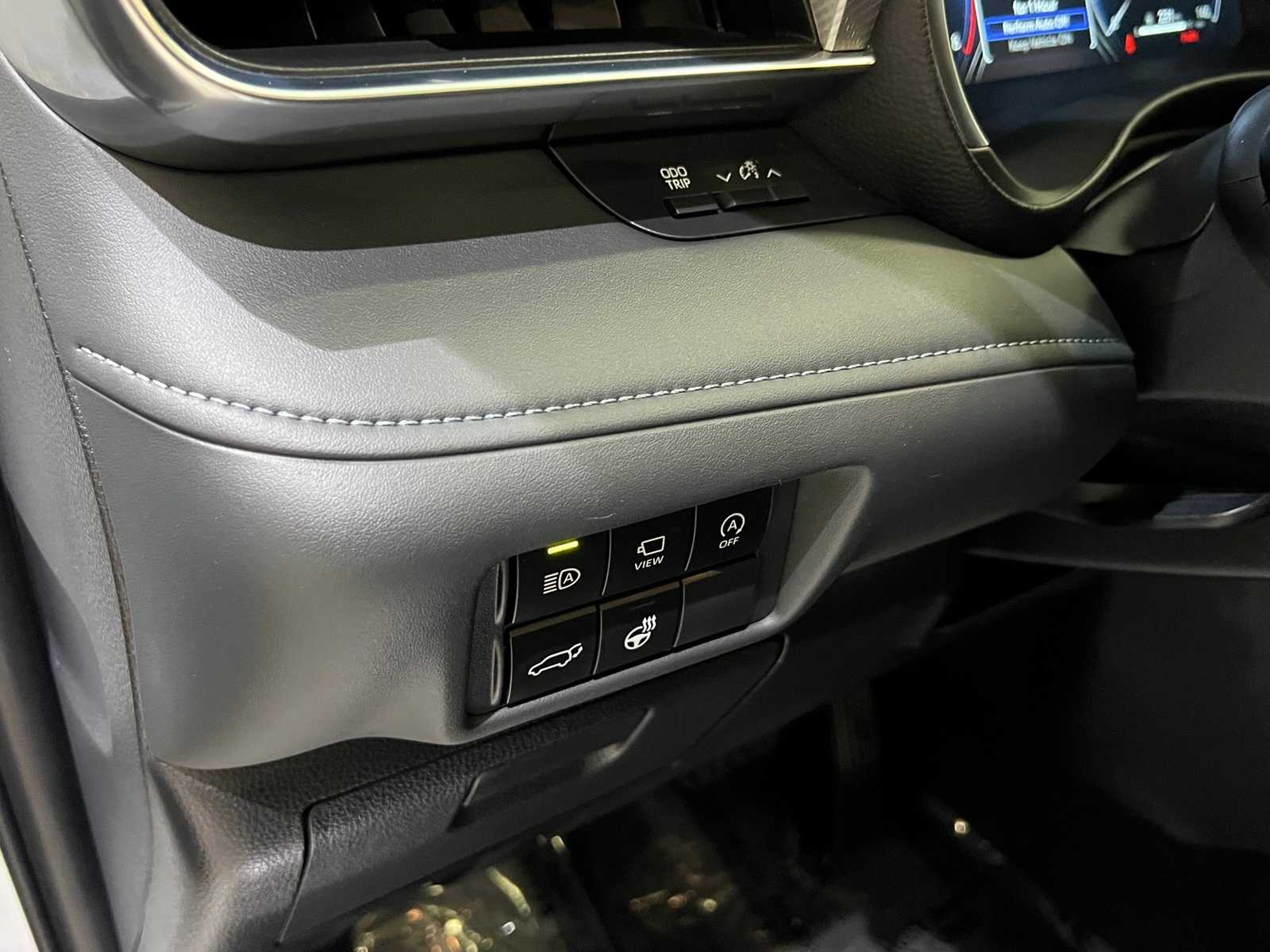 Thumbnail: 2024 Toyota Highlander - 16