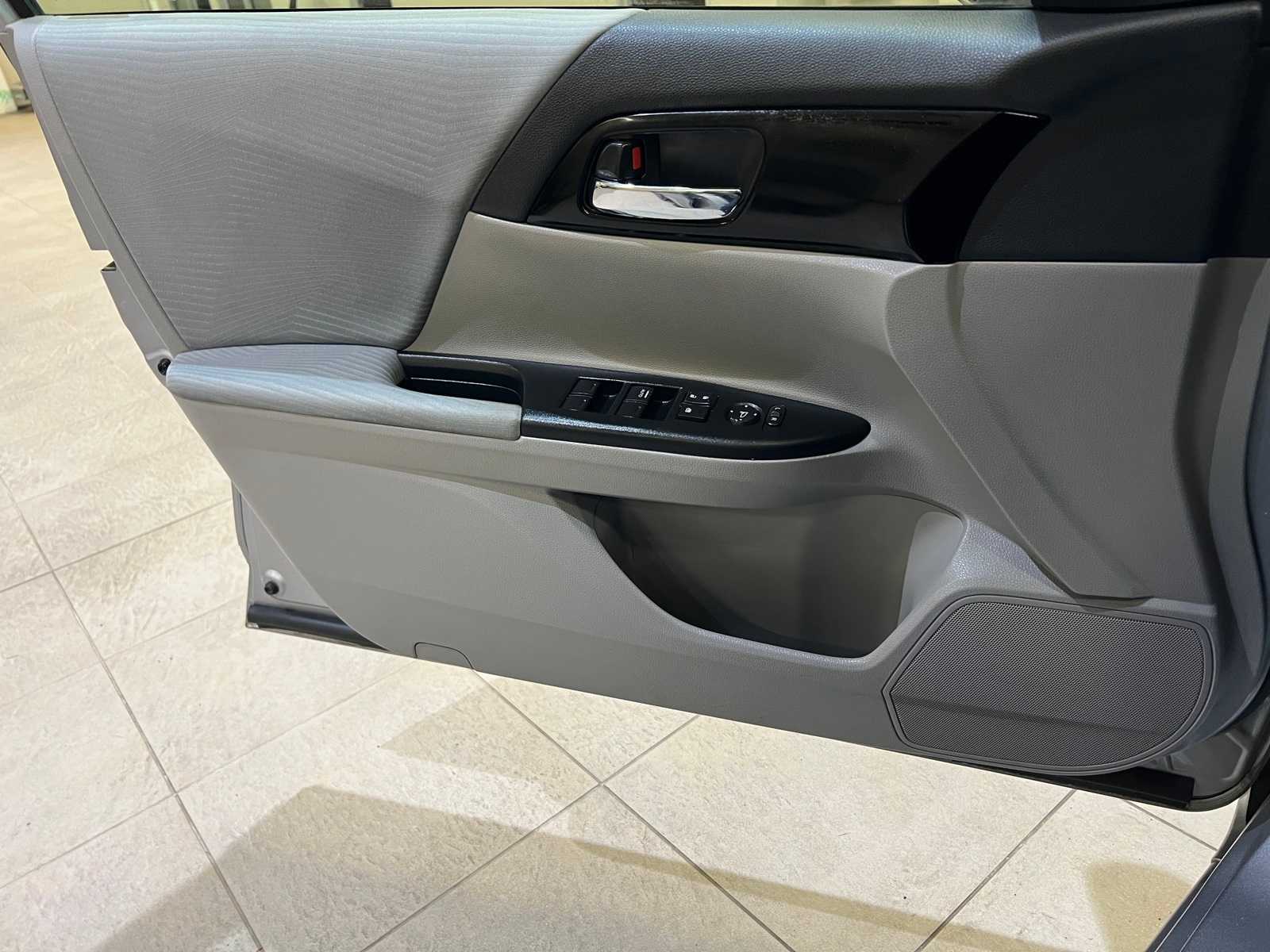 Thumbnail: 2017 Honda Accord - 17