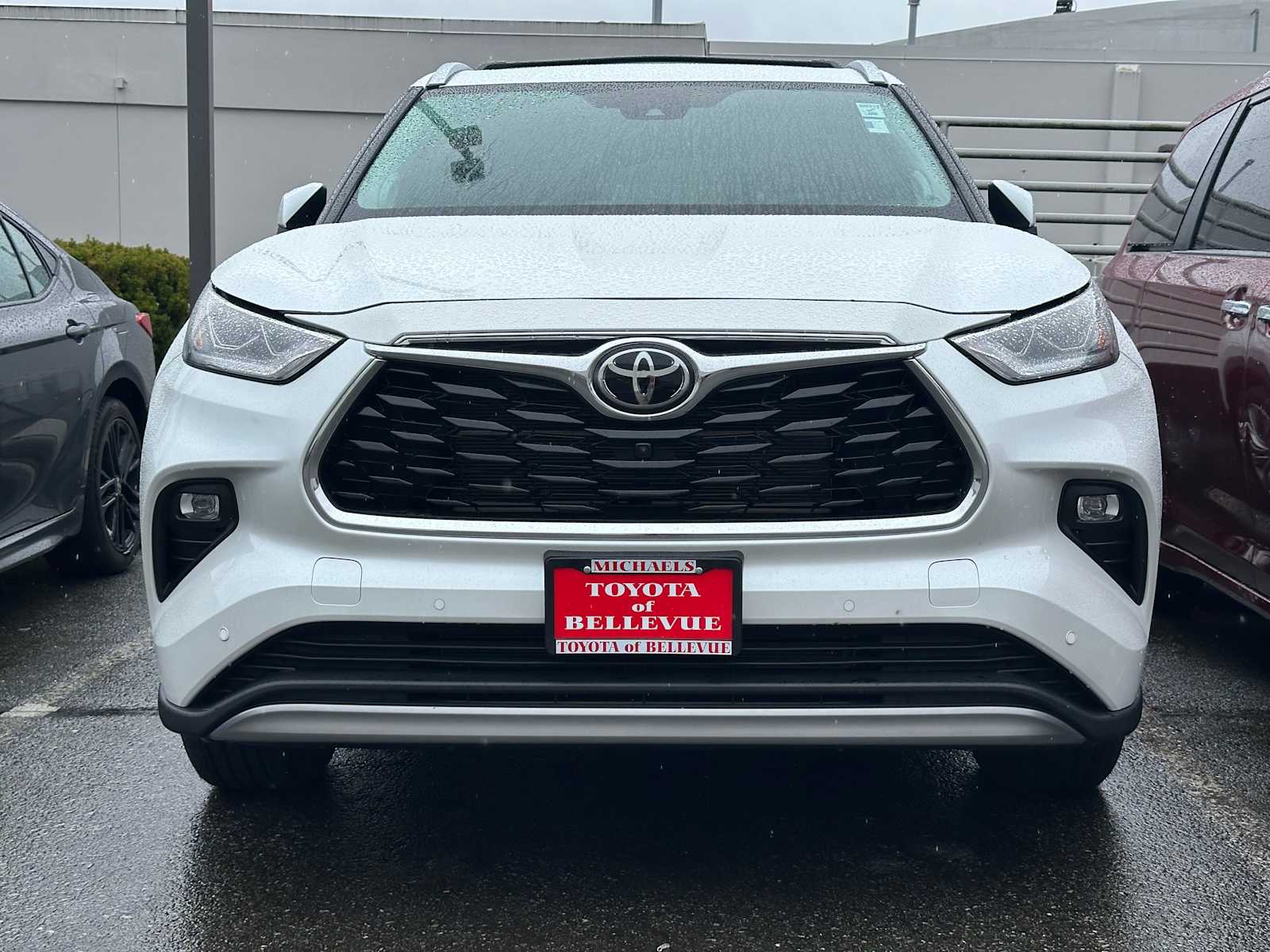 Thumbnail: 2025 Toyota Highlander - 2