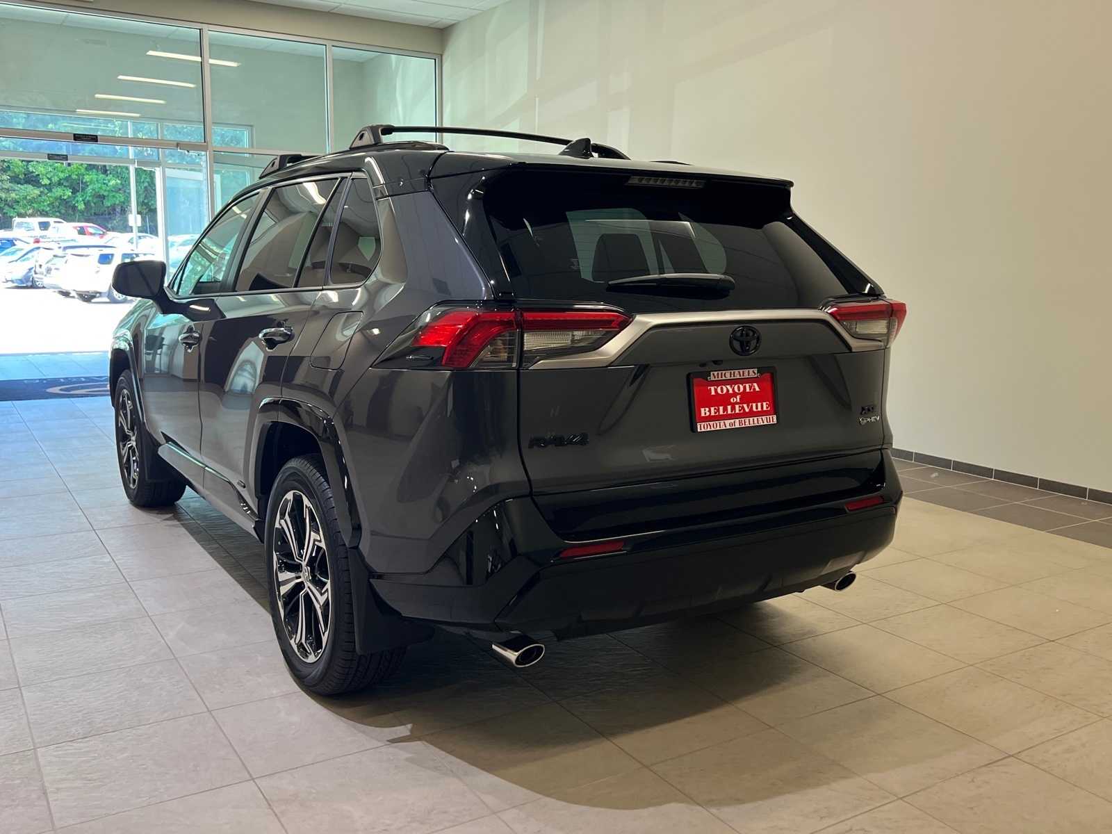 Thumbnail: 2025 Toyota RAV4 - 4