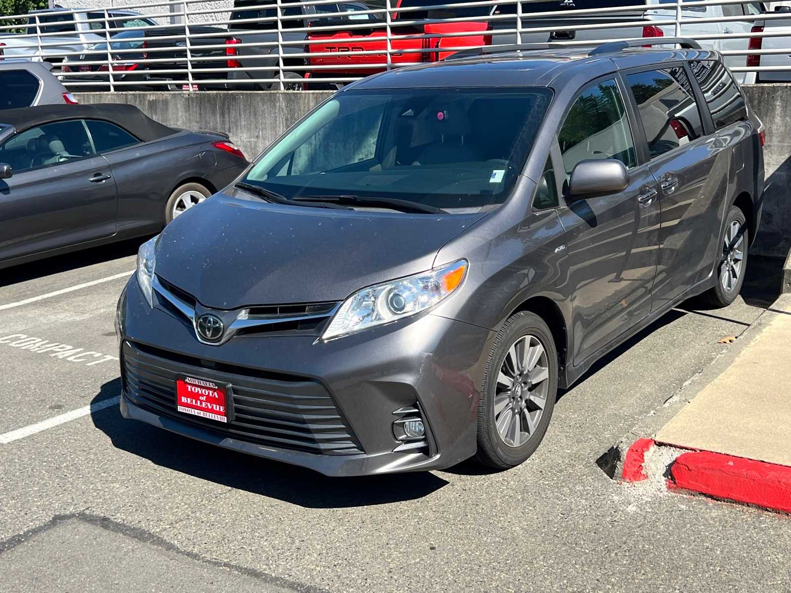 2018 Toyota Sienna XLE -
                  Bellevue, WA