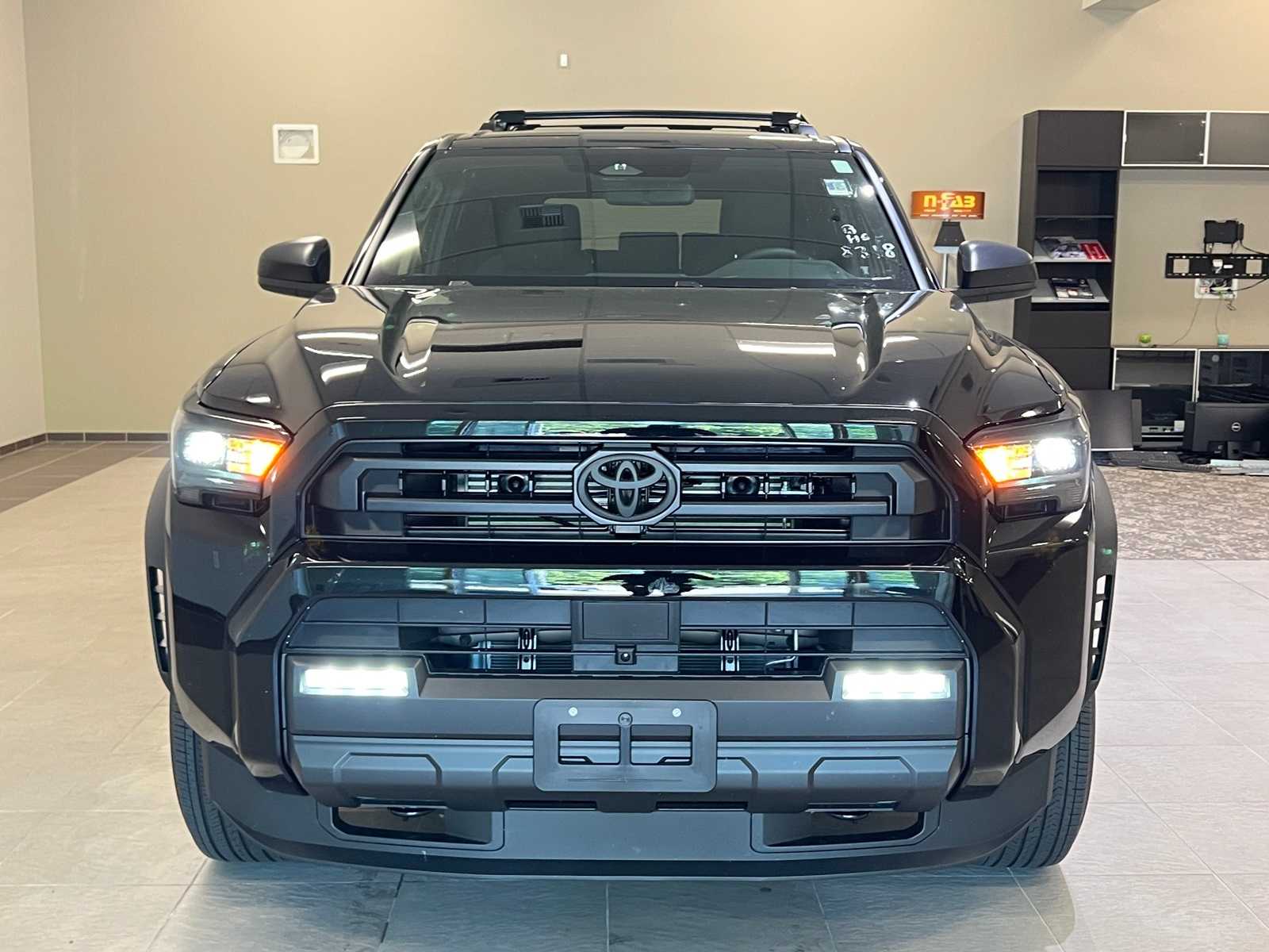 Thumbnail: 2025 Toyota 4Runner - 8