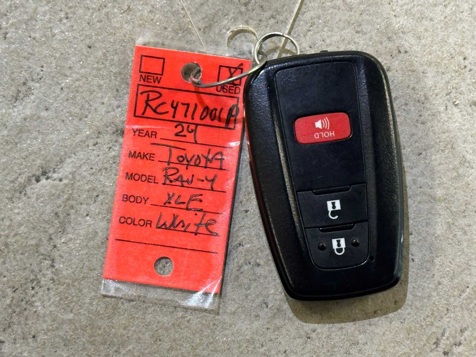 Thumbnail: 2024 Toyota RAV4 - 32