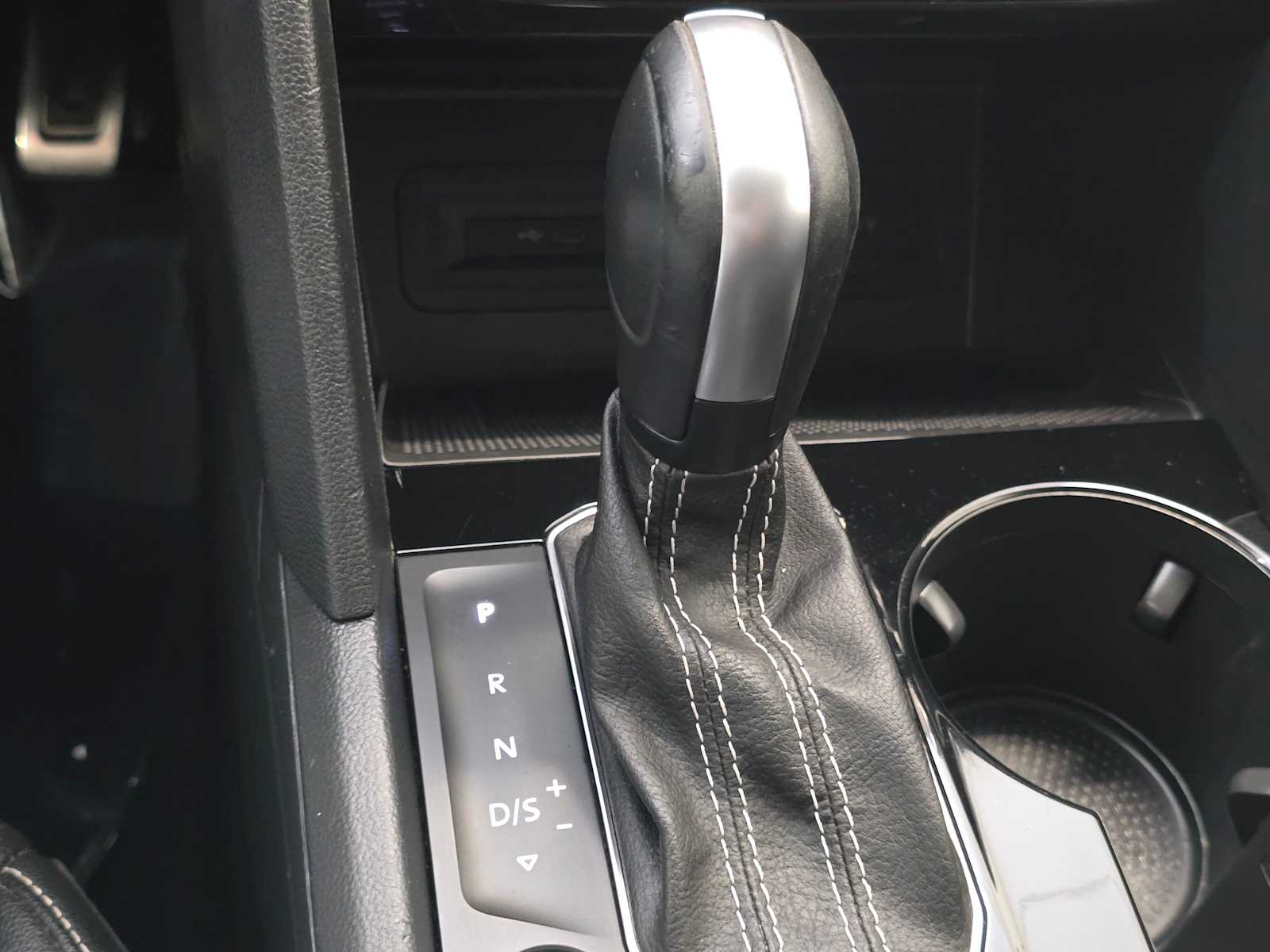 Thumbnail: 2021 Volkswagen Atlas - 15