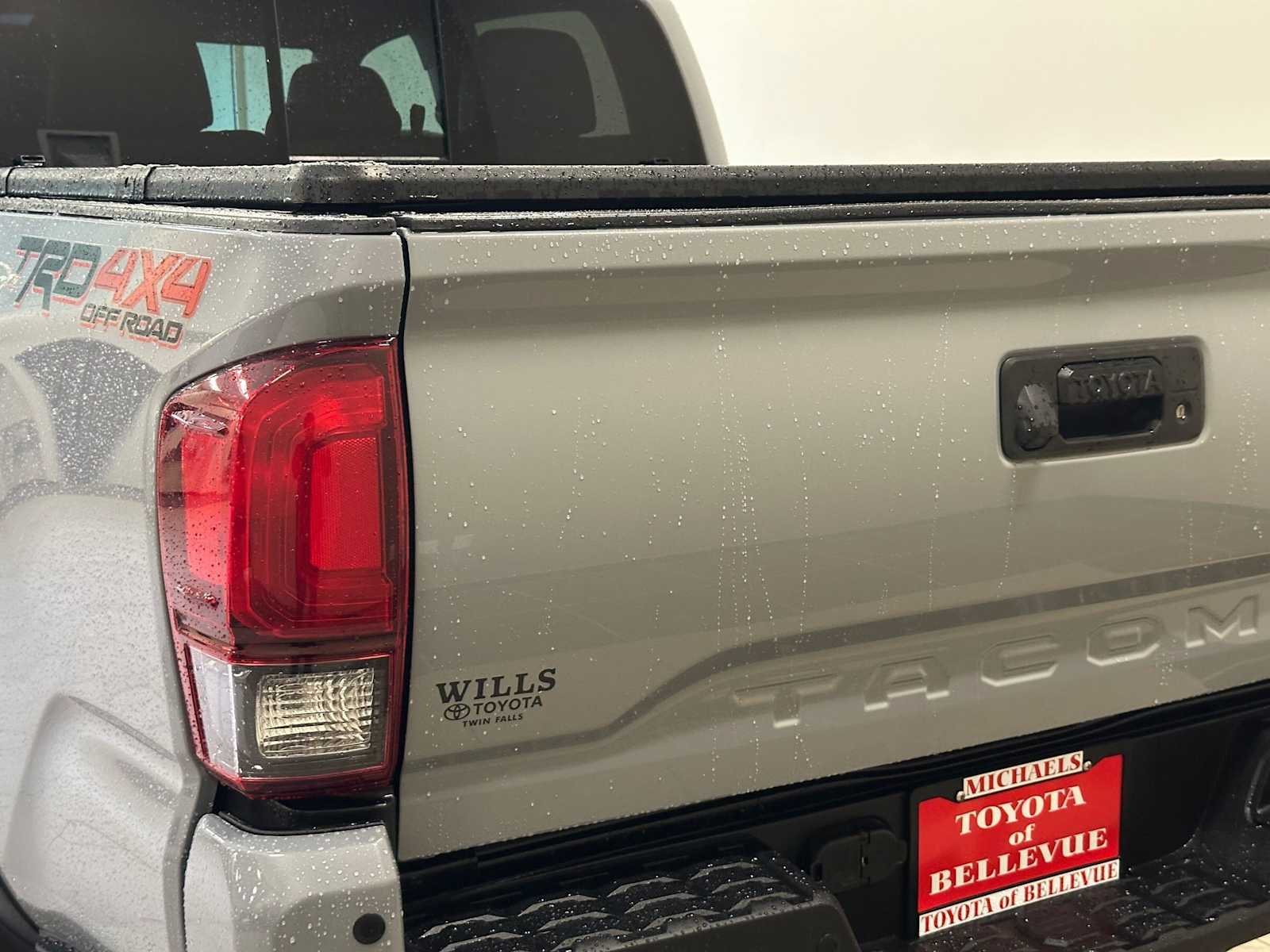 Thumbnail: 2019 Toyota Tacoma - 7