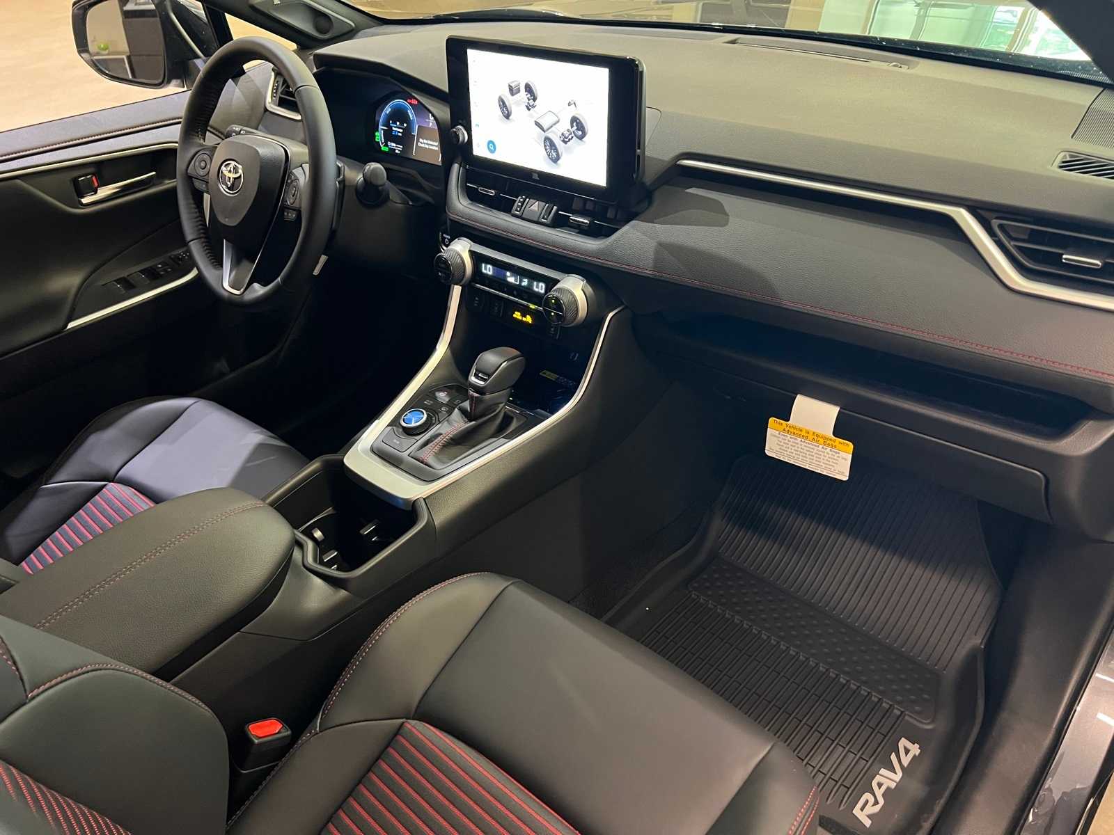 Thumbnail: 2025 Toyota RAV4 - 15