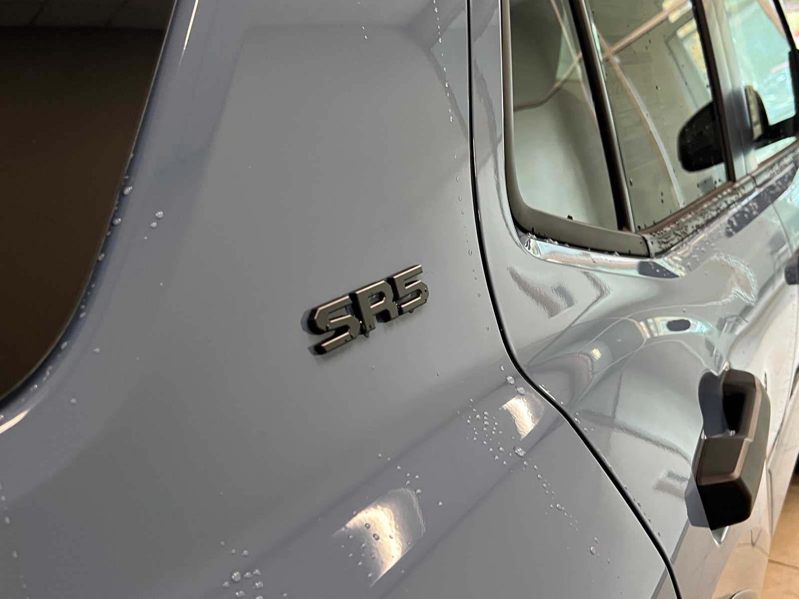 Thumbnail: 2025 Toyota 4Runner - 6