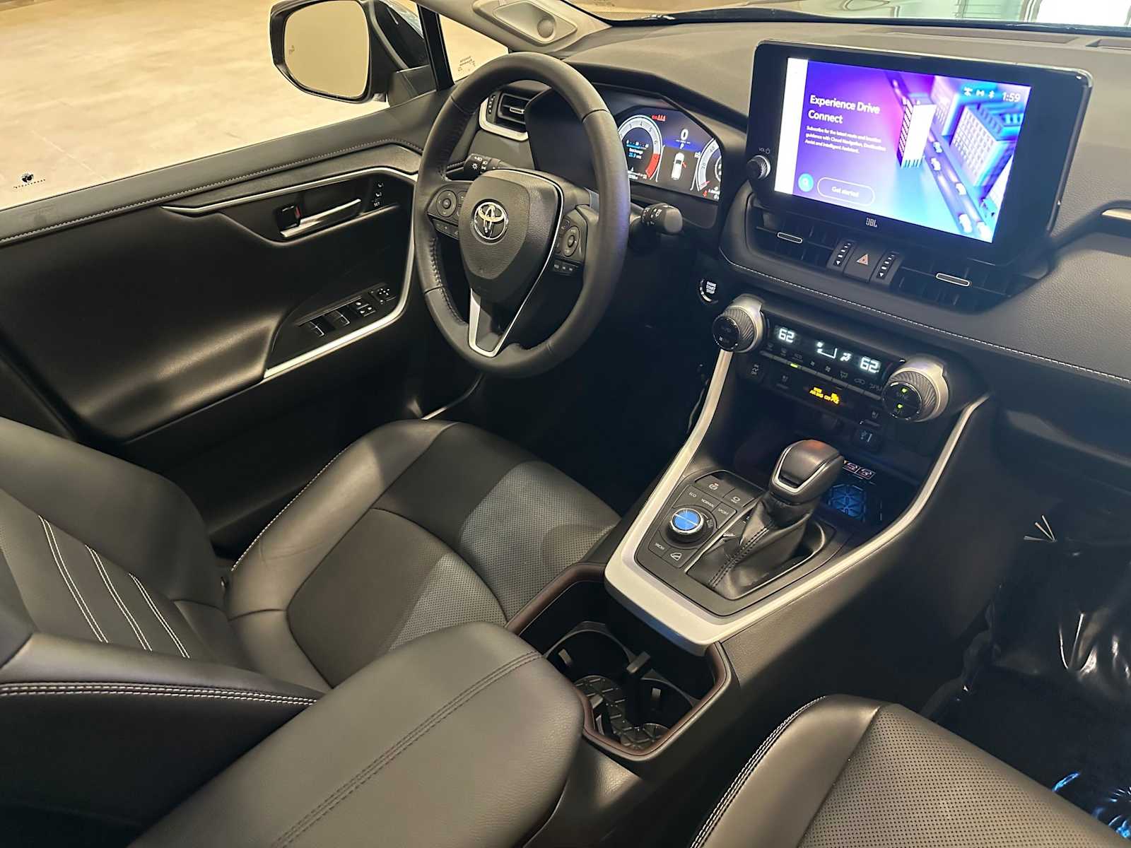 Thumbnail: 2023 Toyota RAV4 - 29